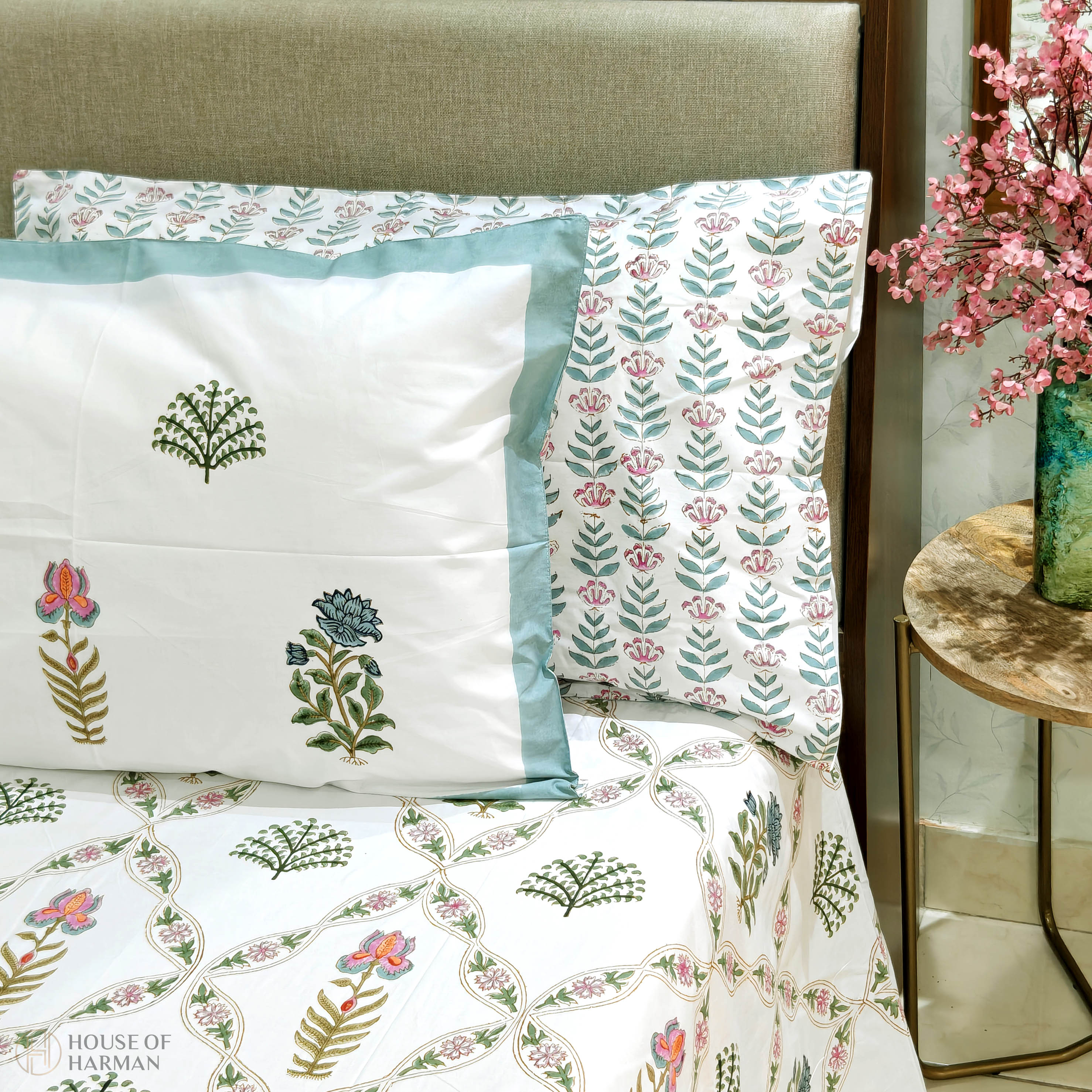 Blush Vine Harmony Bedsheet