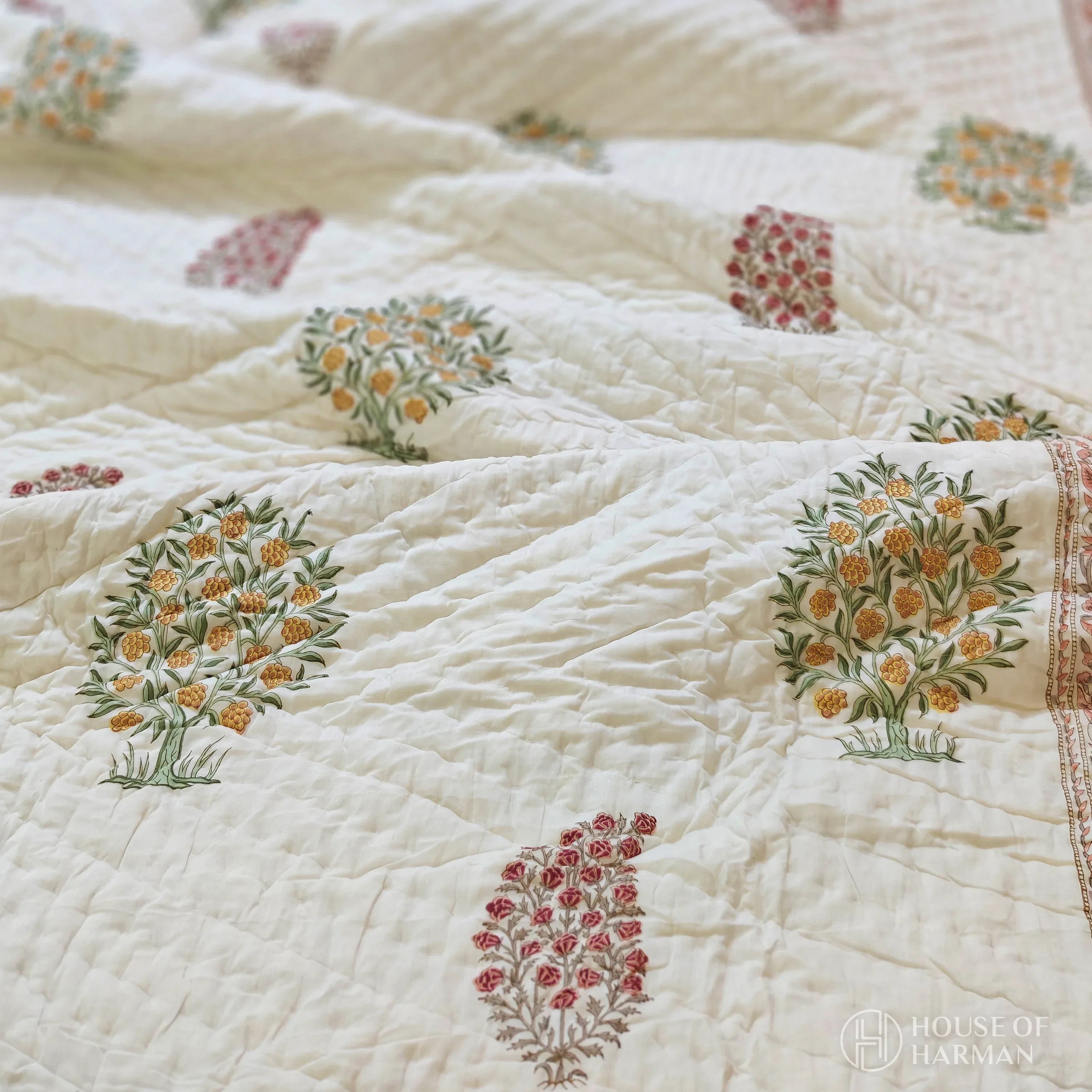 Spring Floral Canopy Quilt - HOUSE OF HARMAN