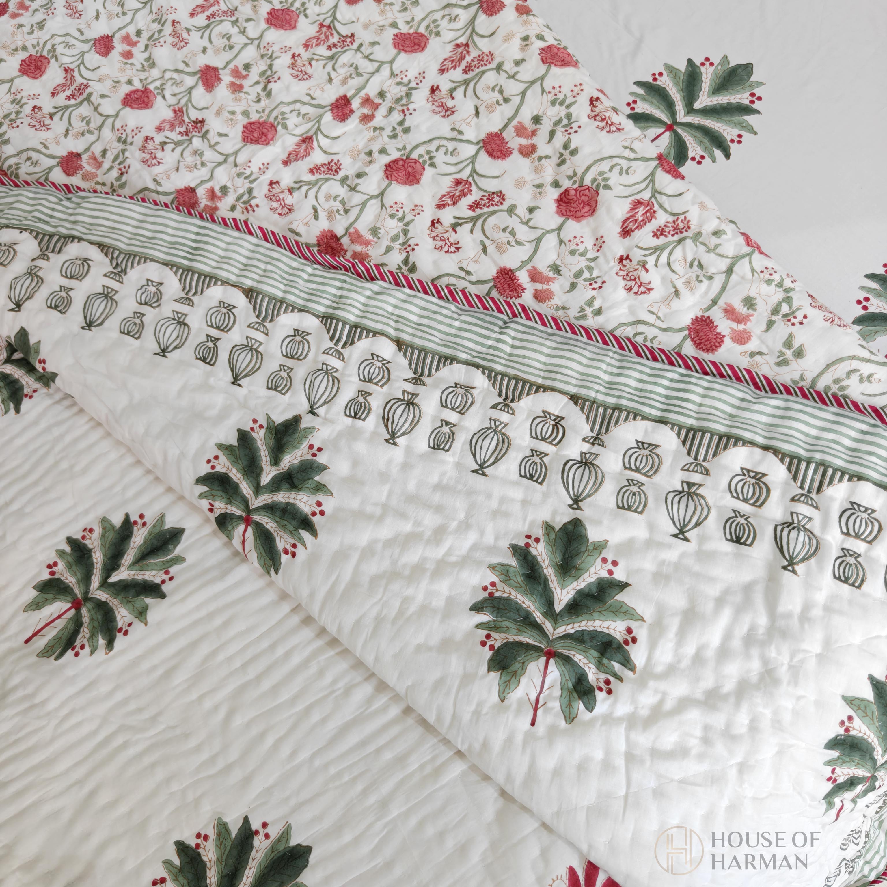 PomLeaf Classic Grid Quilt