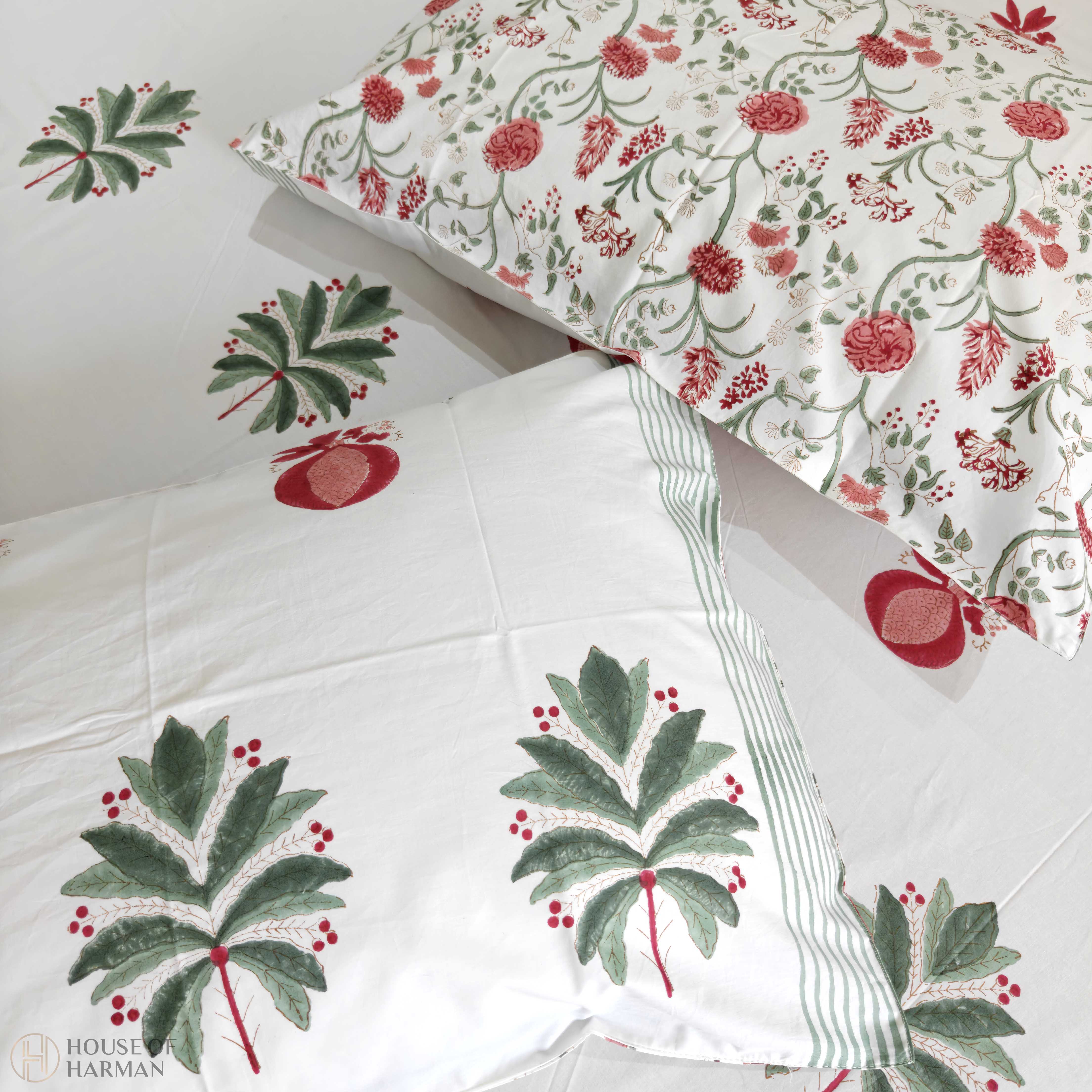 PomLeaf Classic Grid Bedsheet