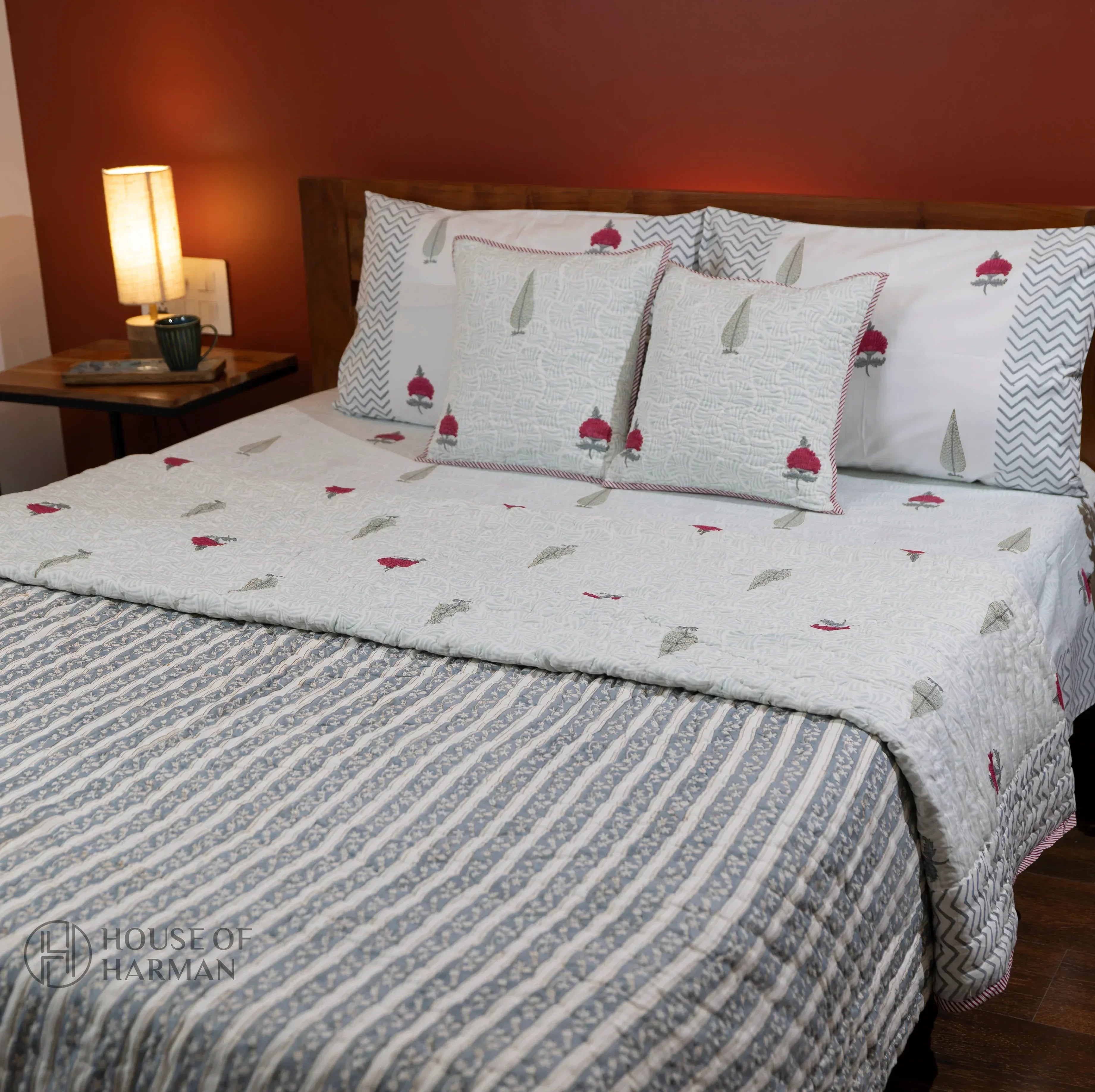 Floral Mirage Quilt - HOUSE OF HARMAN