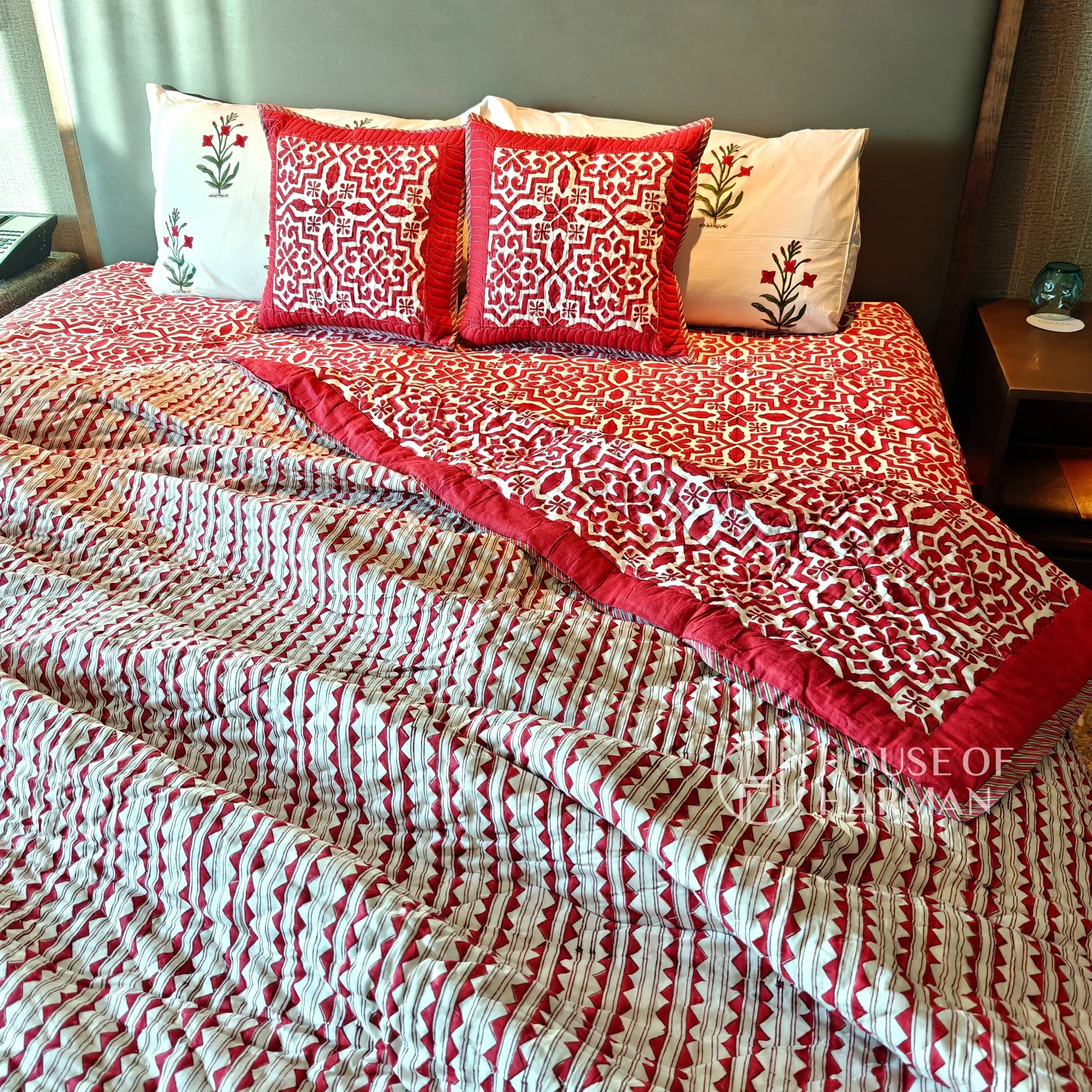 Crimson Lattice Dream Bedsheet and Quilt - HOUSE OF HARMAN