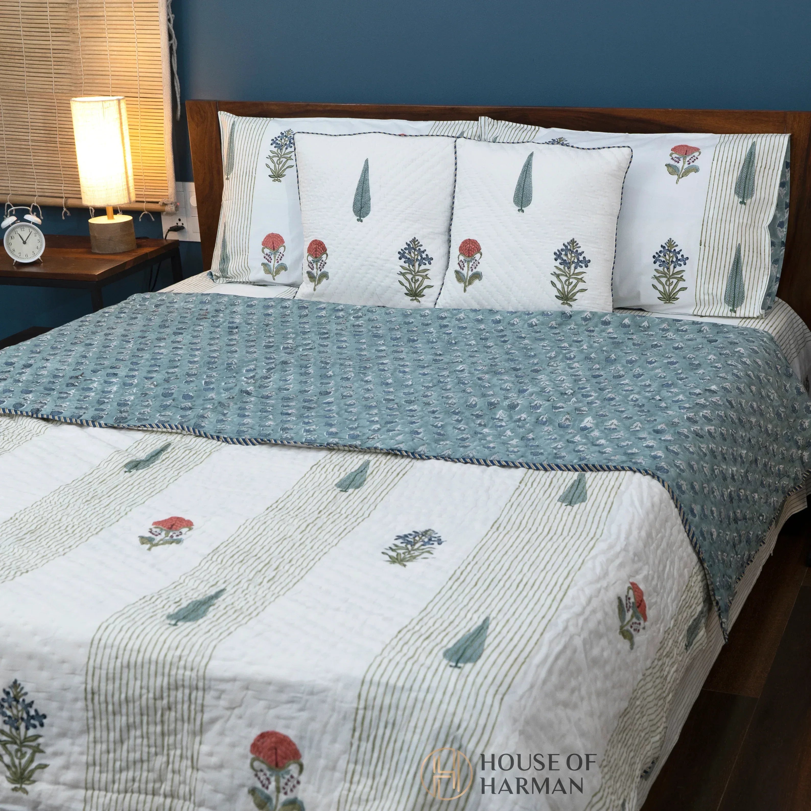 Meadow Breeze Elegance Bedsheet and Quilt - HOUSE OF HARMAN