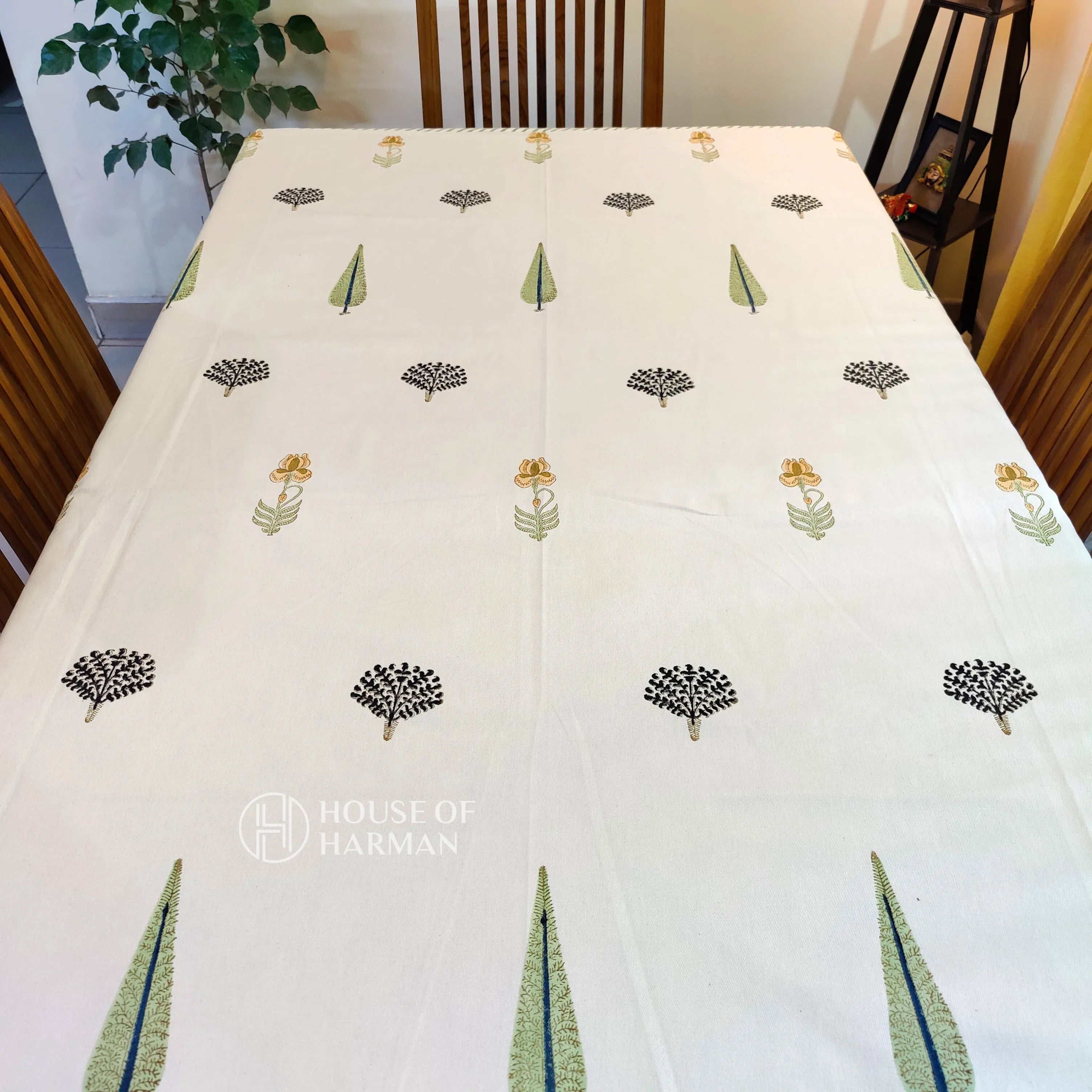 Golden Dunes Table Cover - HOUSE OF HARMAN