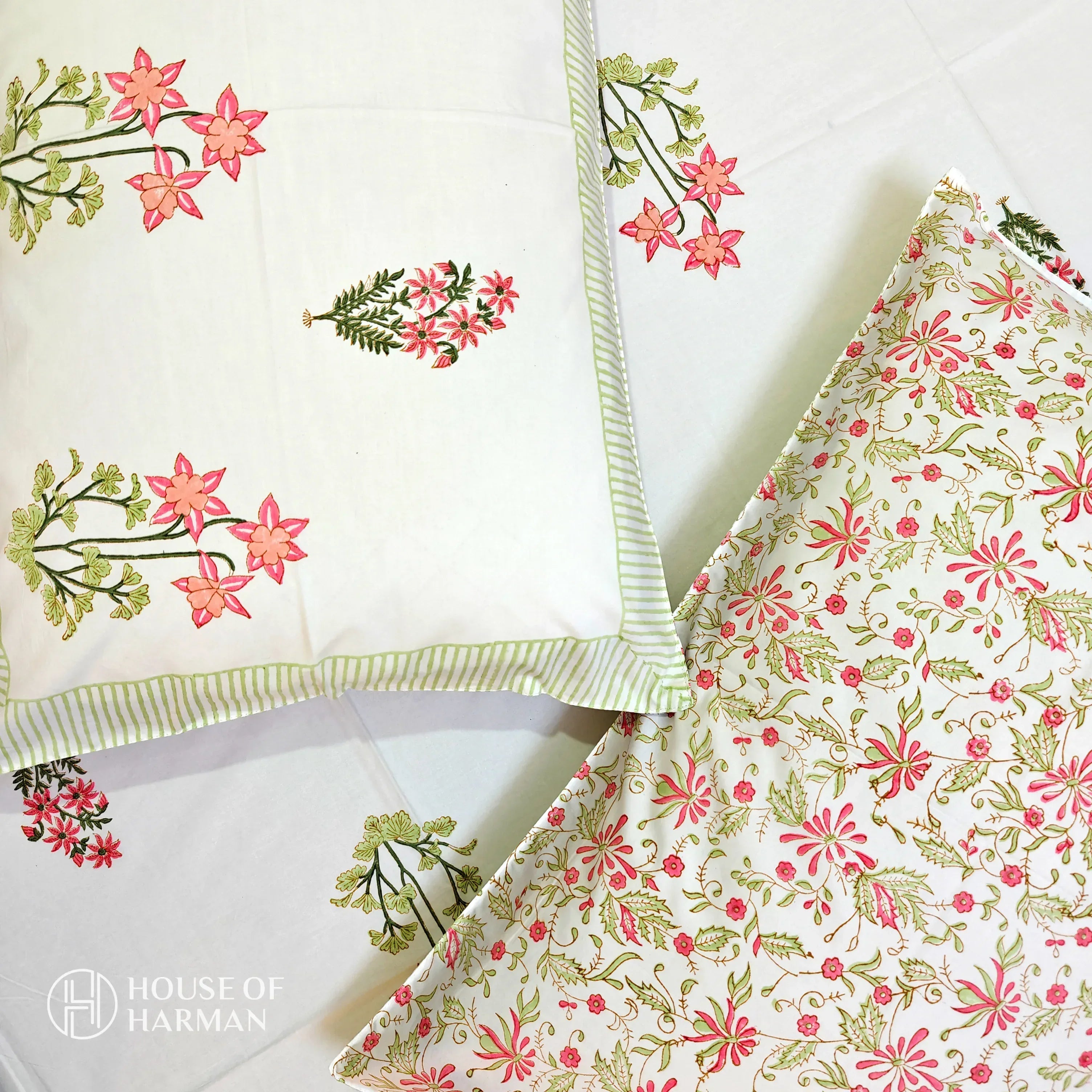 Floral Medley Dreams Bedsheet - HOUSE OF HARMAN