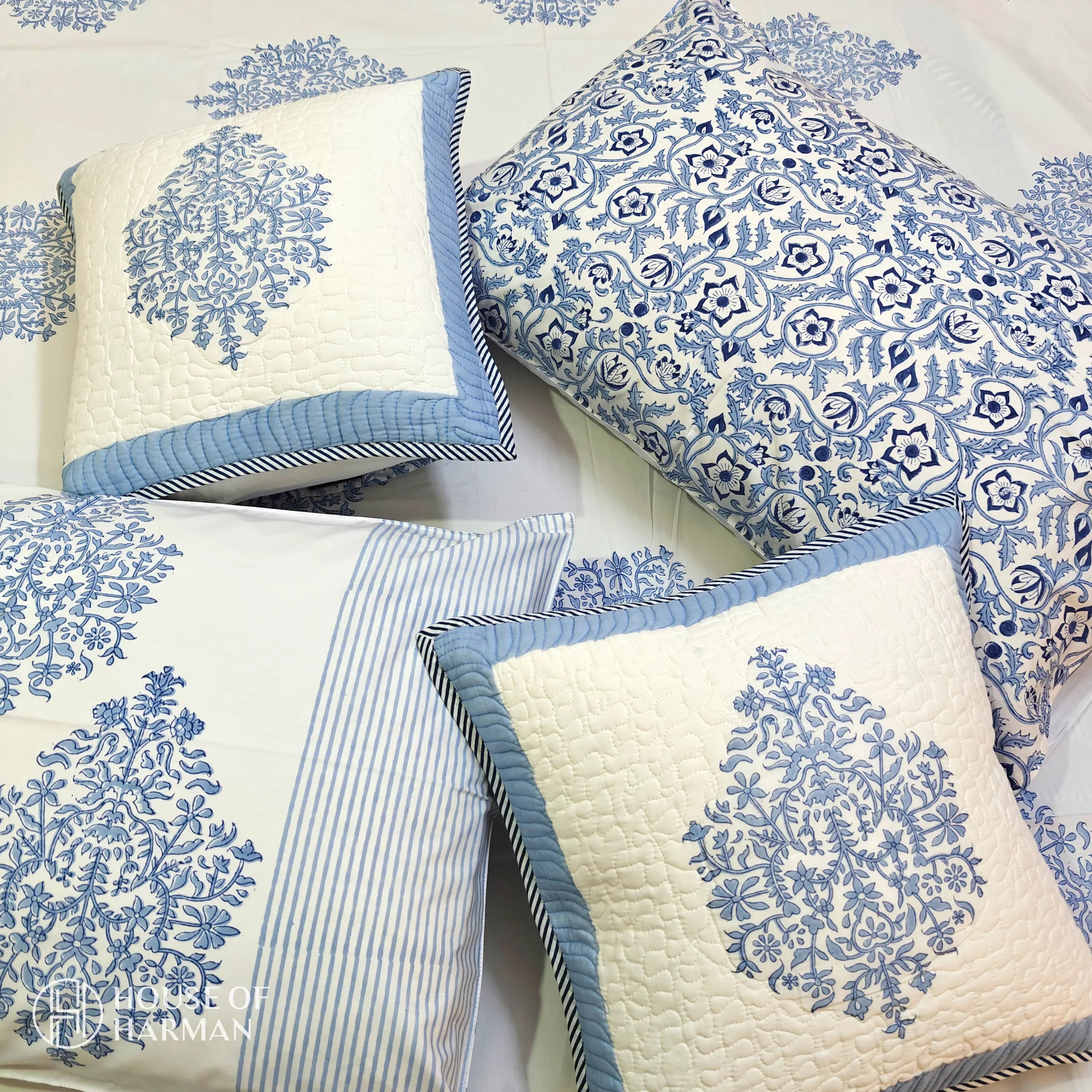 Bluebell Elegance Bedsheet - HOUSE OF HARMAN