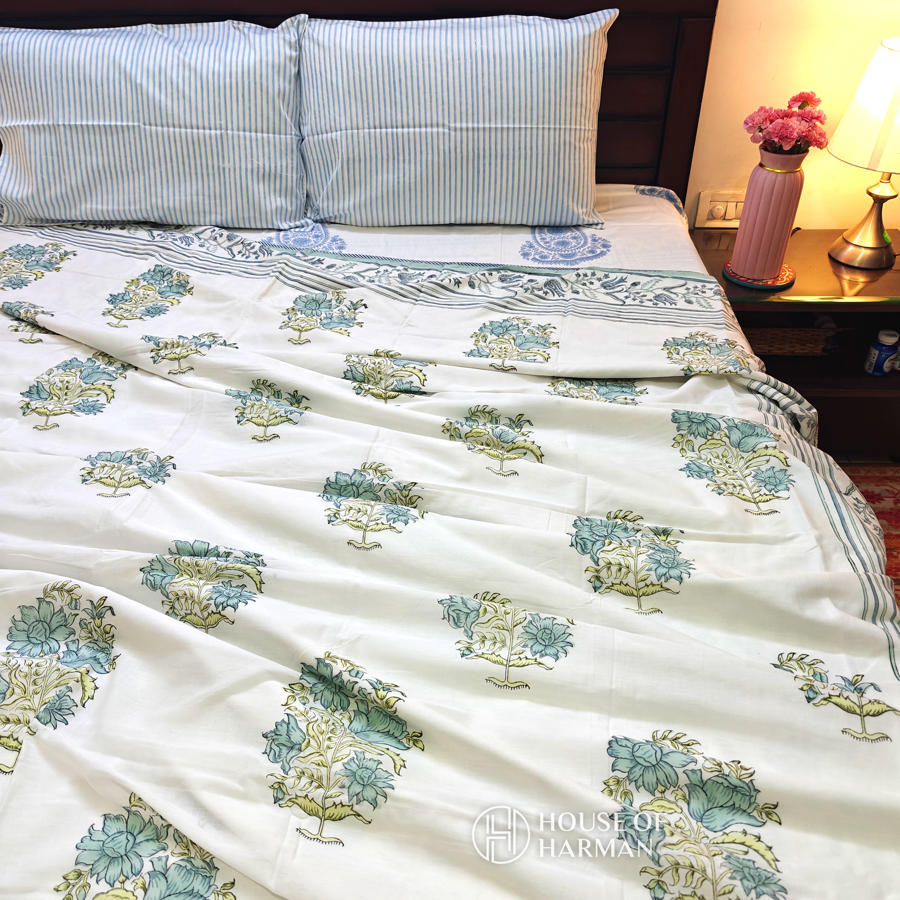 Gilded Grove Charm Dohar