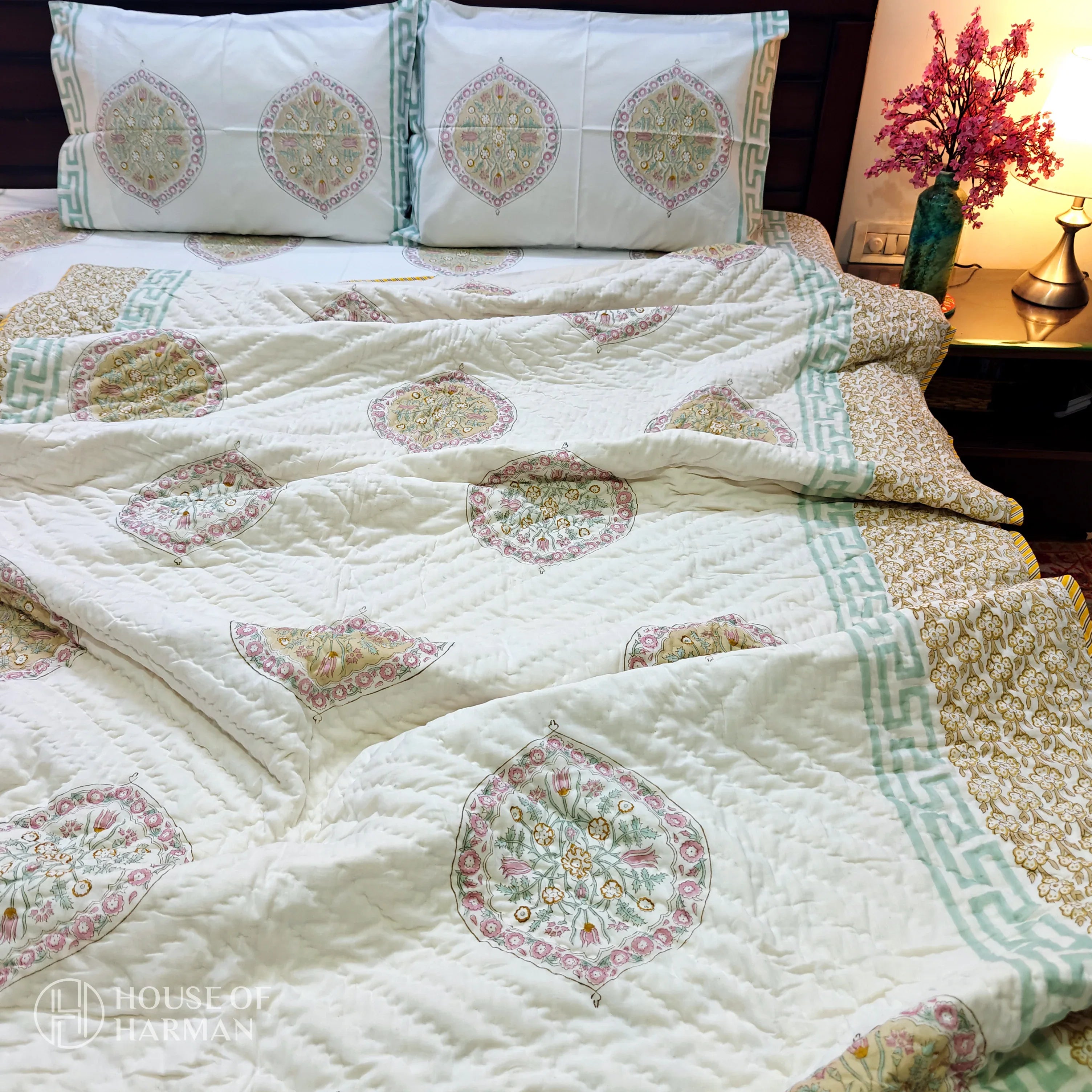 Floral Tangle Quilt - HOUSE OF HARMAN