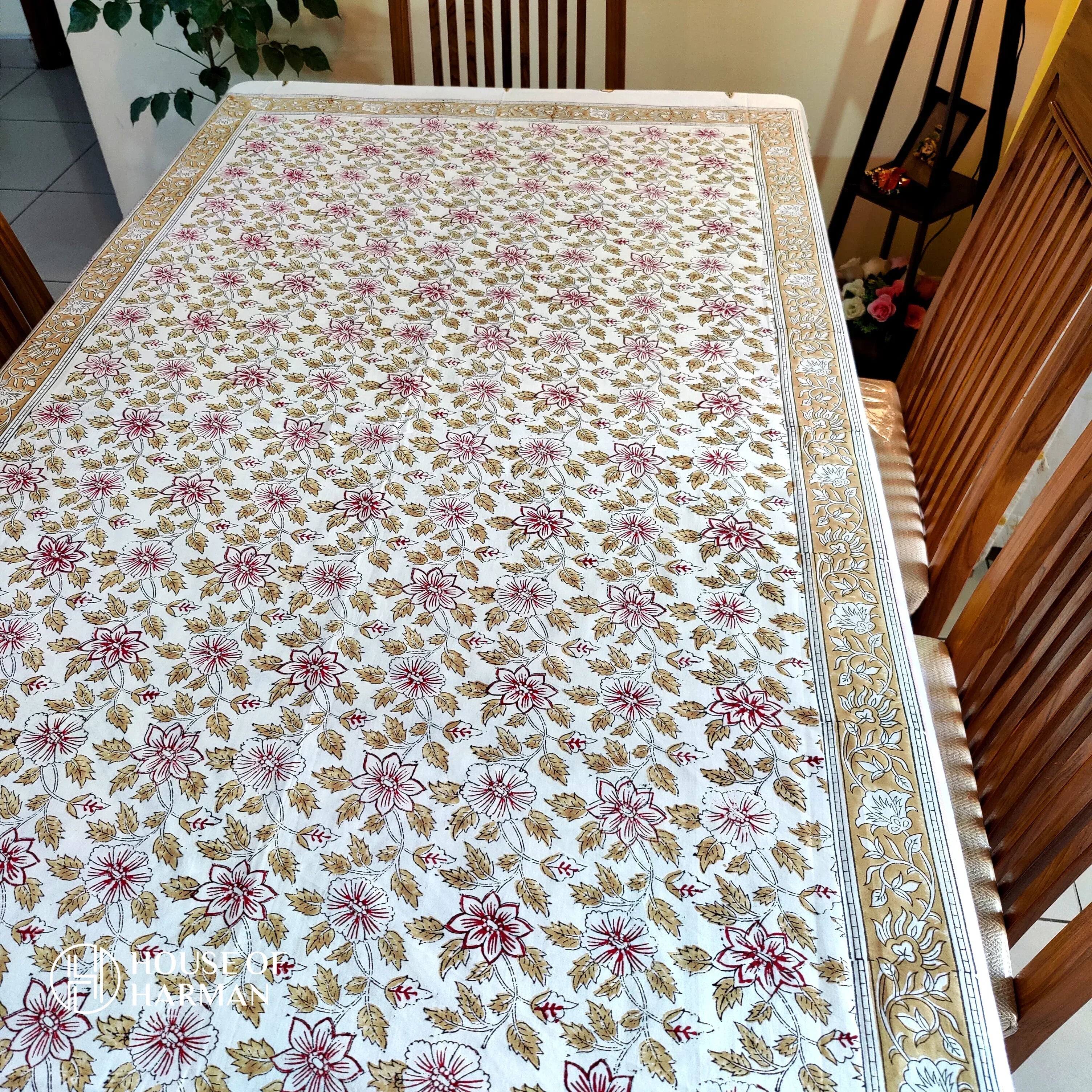 Garden Whispers Table Cover (With Cotton Napkins) - HOUSE OF HARMAN