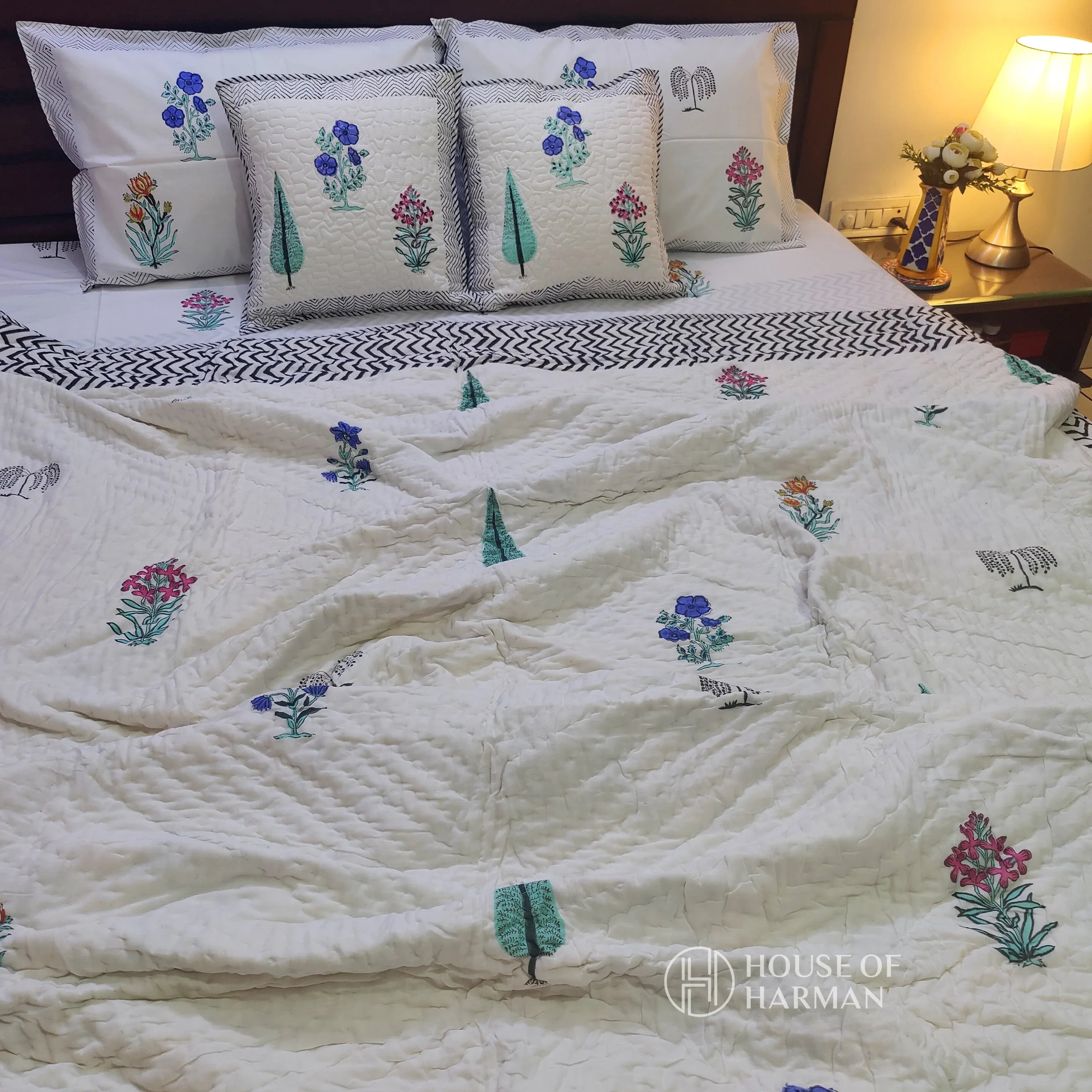 Classic Guldasta Quilt - HOUSE OF HARMAN