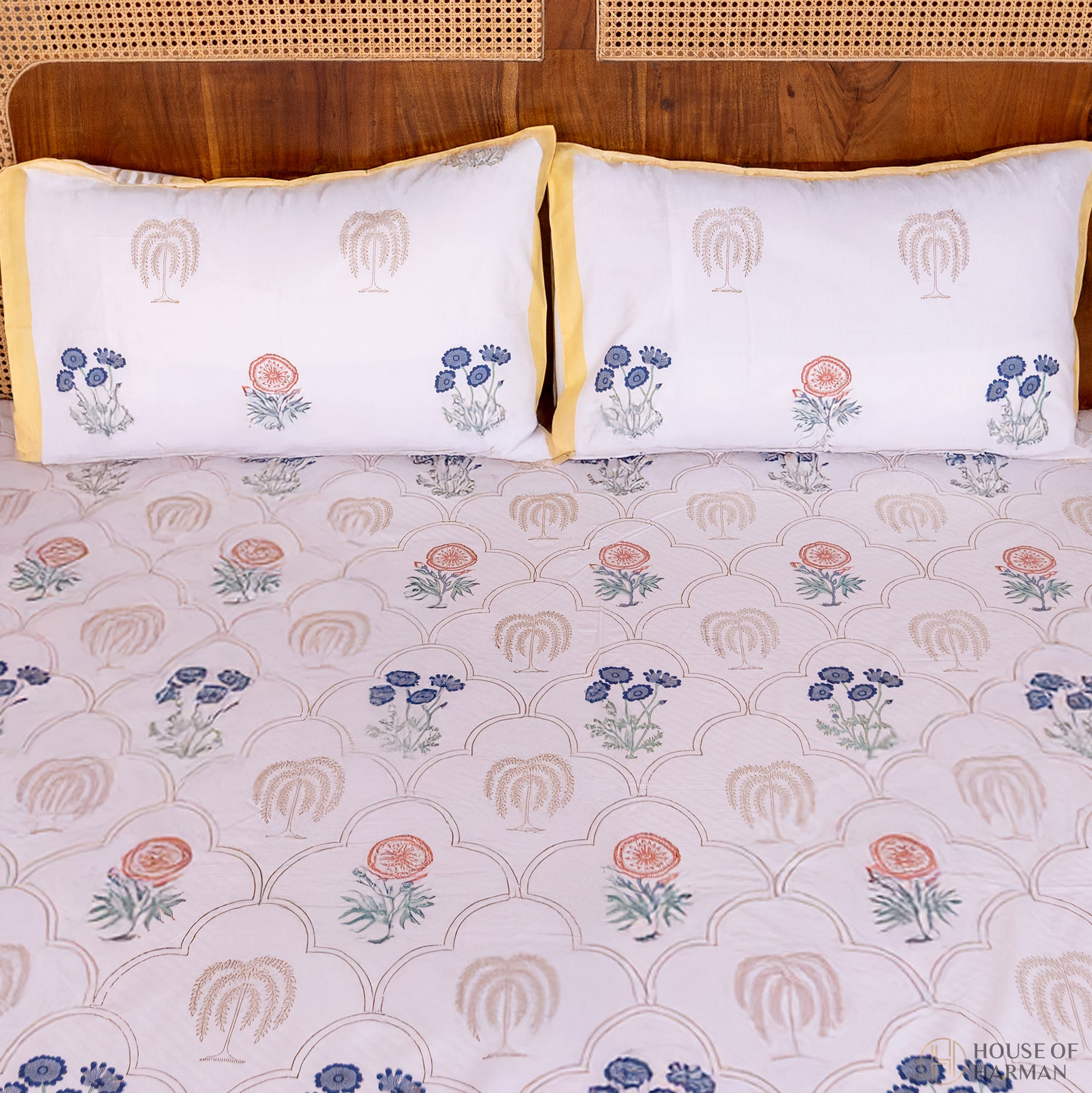 Elysian Floral Arches Bedsheet