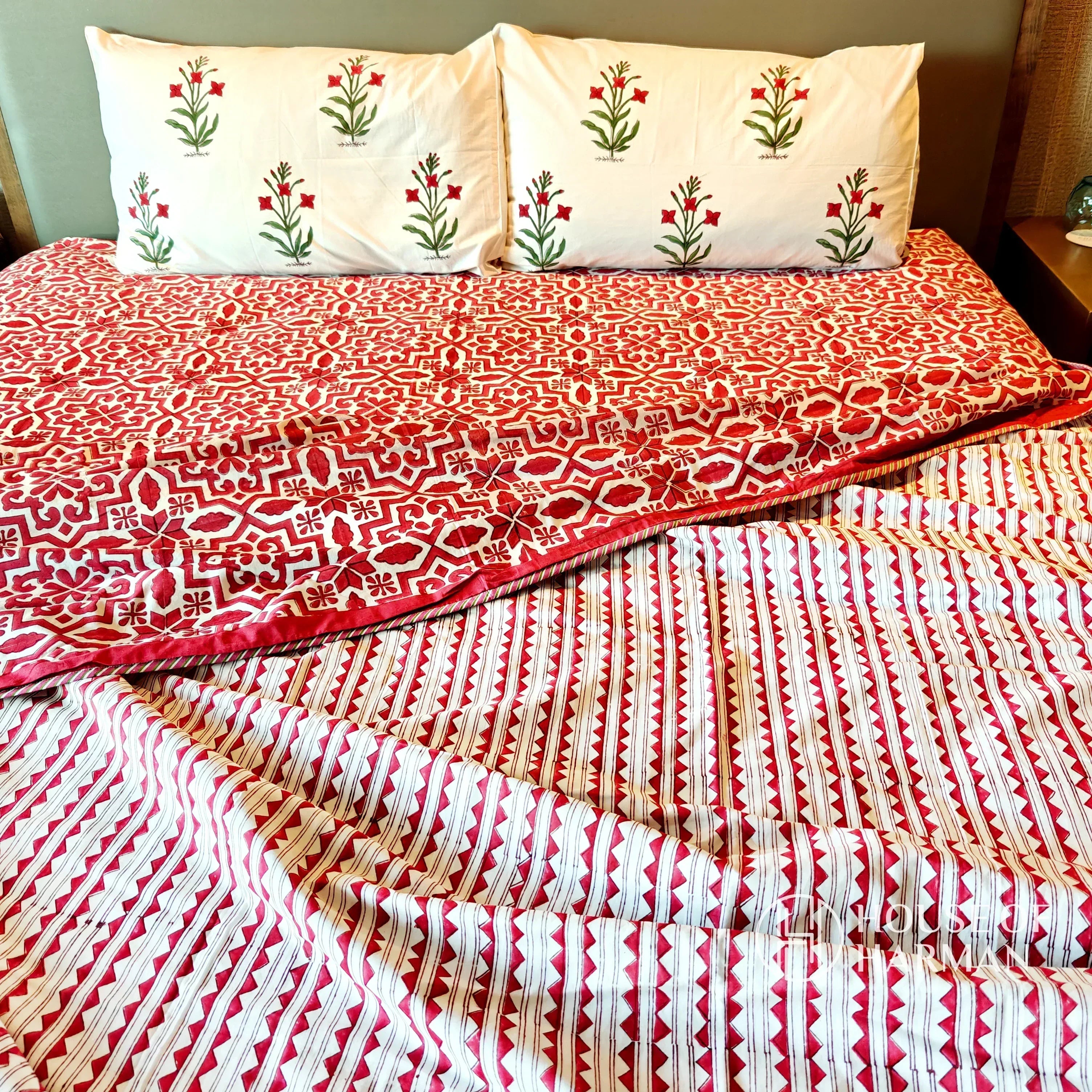 Crimson Lattice Dream Bedsheet and Dohar - HOUSE OF HARMAN