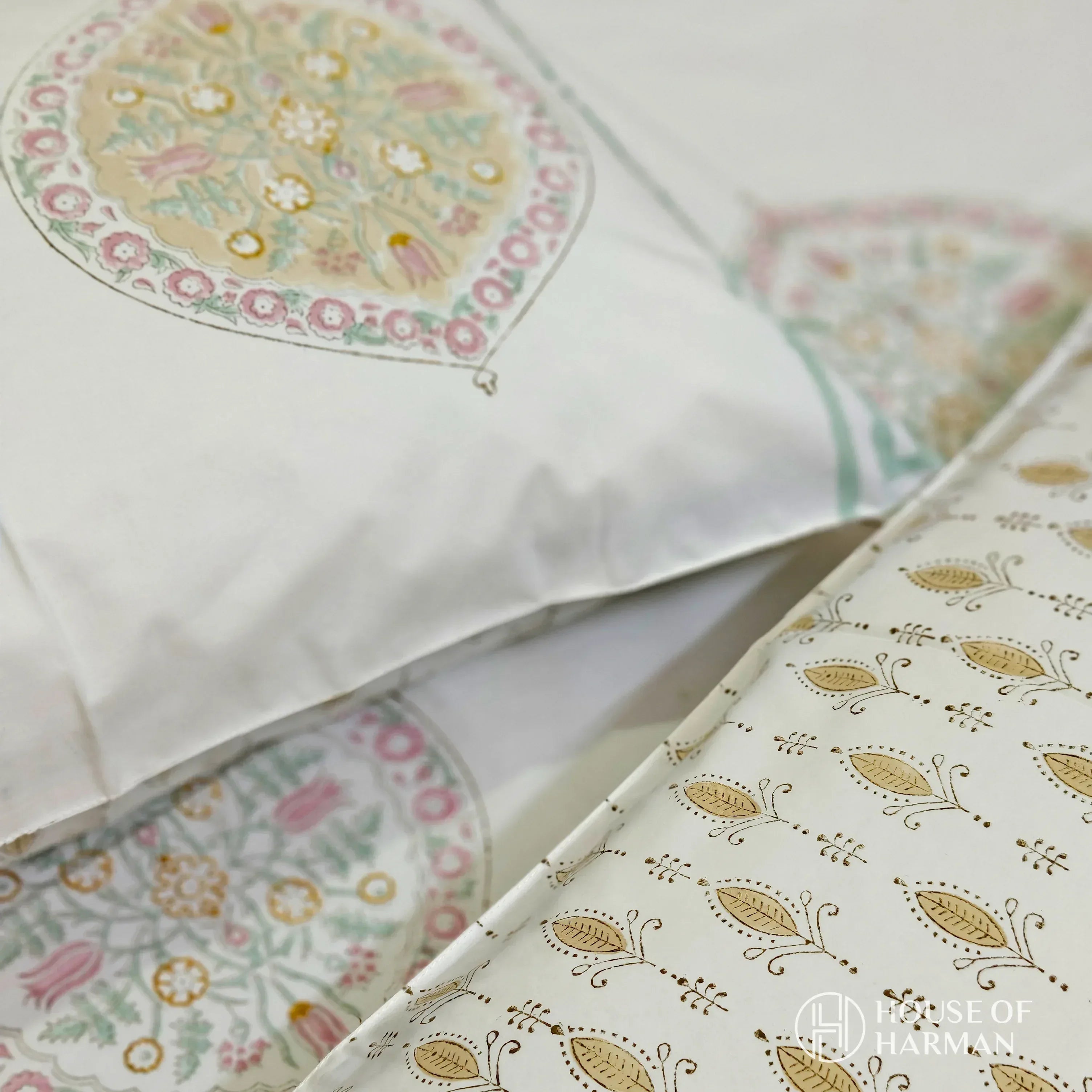 Floral Tangle Bedsheet - HOUSE OF HARMAN