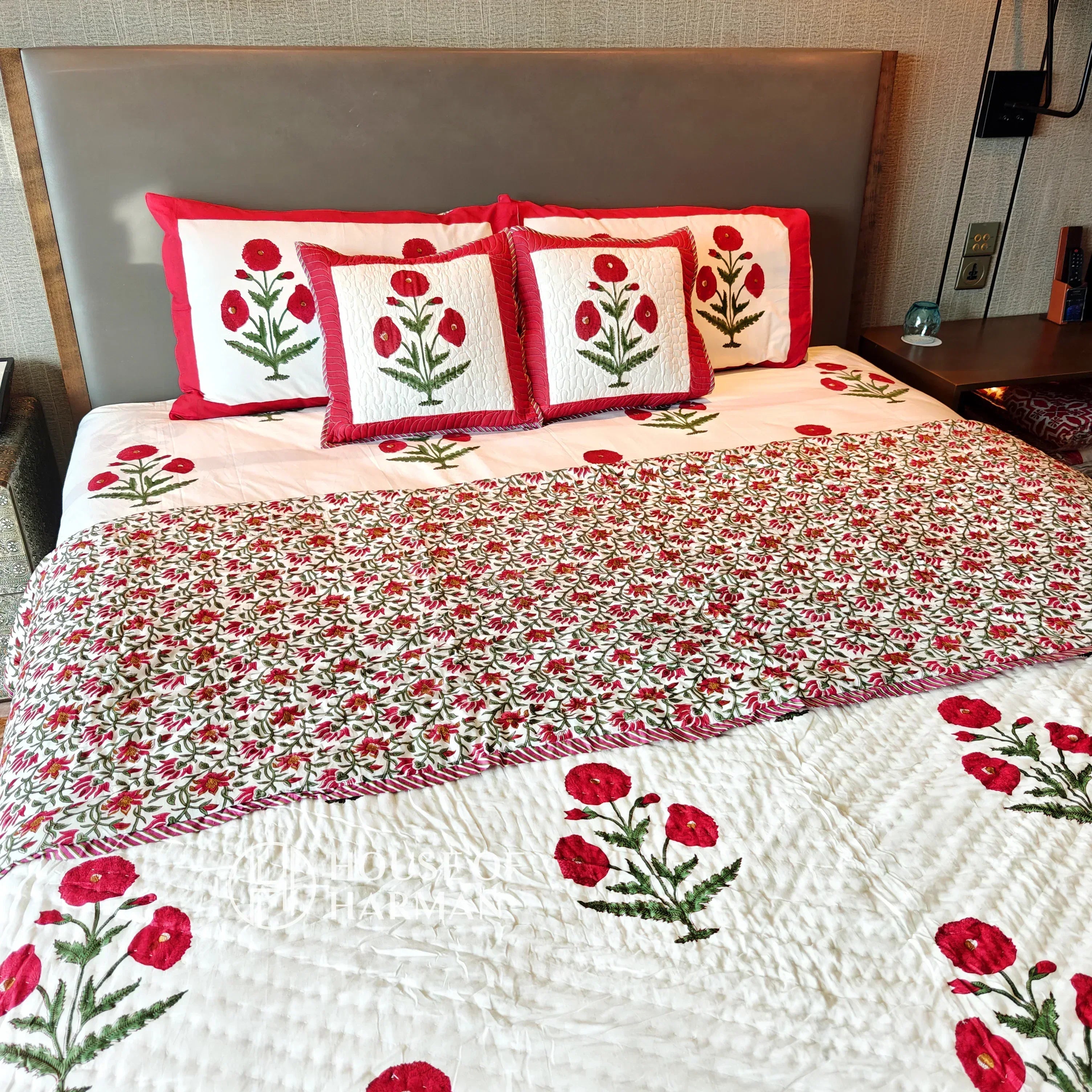 Red Wildpoppy Fields Bedsheet and Quilt - HOUSE OF HARMAN