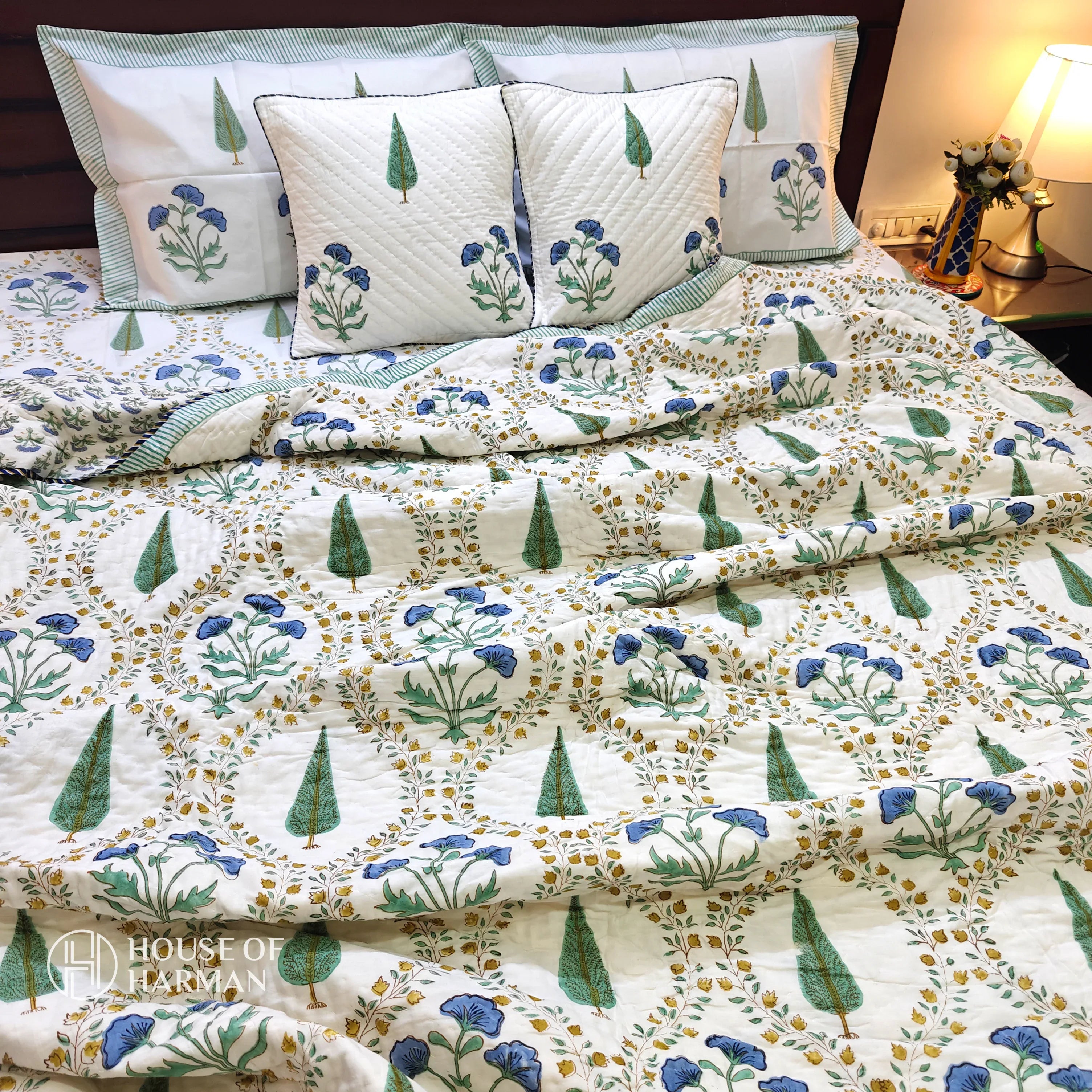 Sapphire Pine Floral Jaal Quilt - HOUSE OF HARMAN