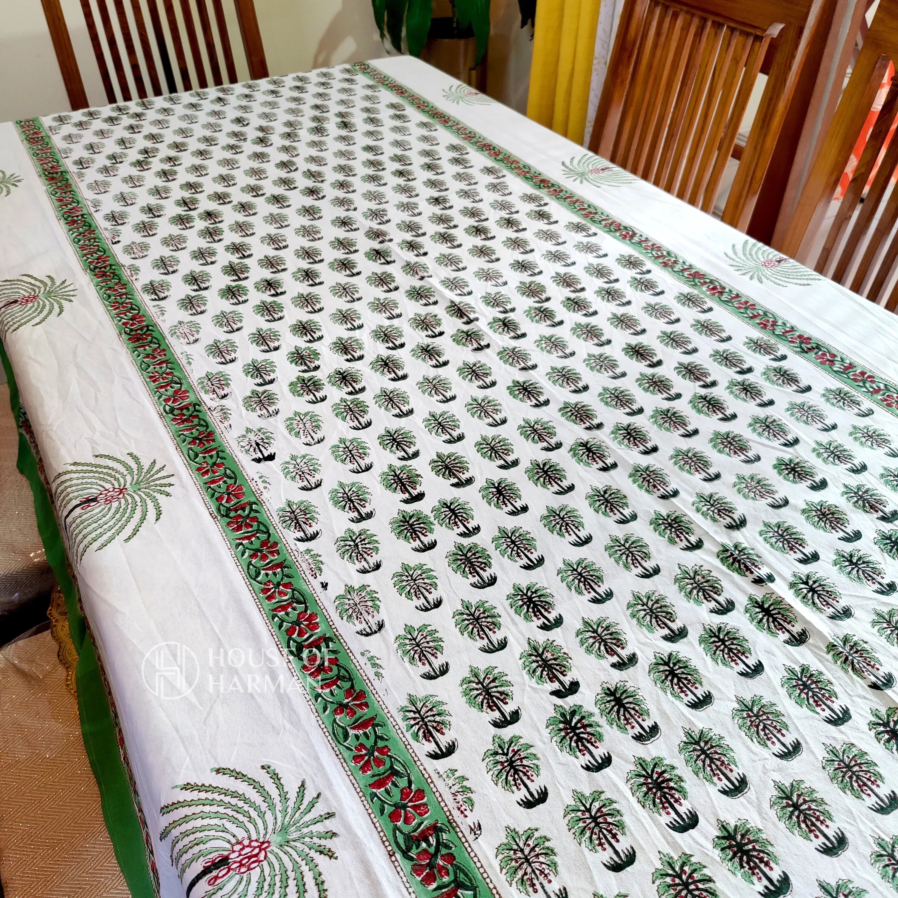 Garden Dreamscape Table Cover (With Cotton Napkins) - HOUSE OF HARMAN