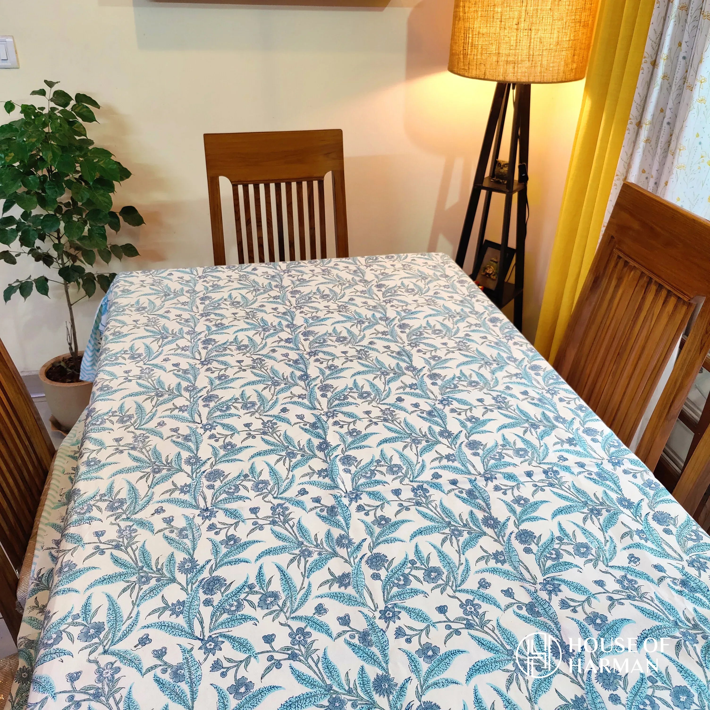 Blue Breeze Elegance Table Cover - HOUSE OF HARMAN
