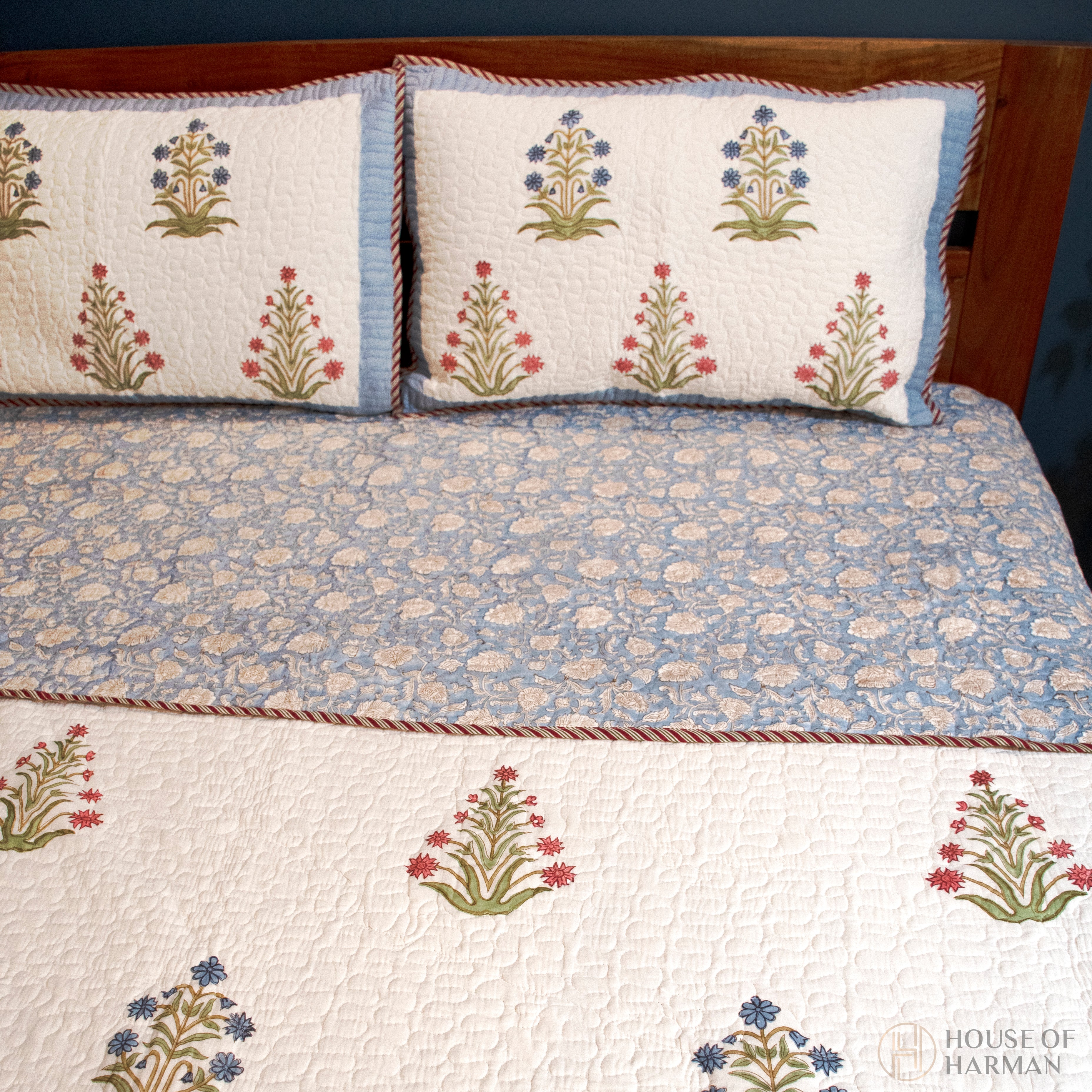 Nargis Bloom Bedcover