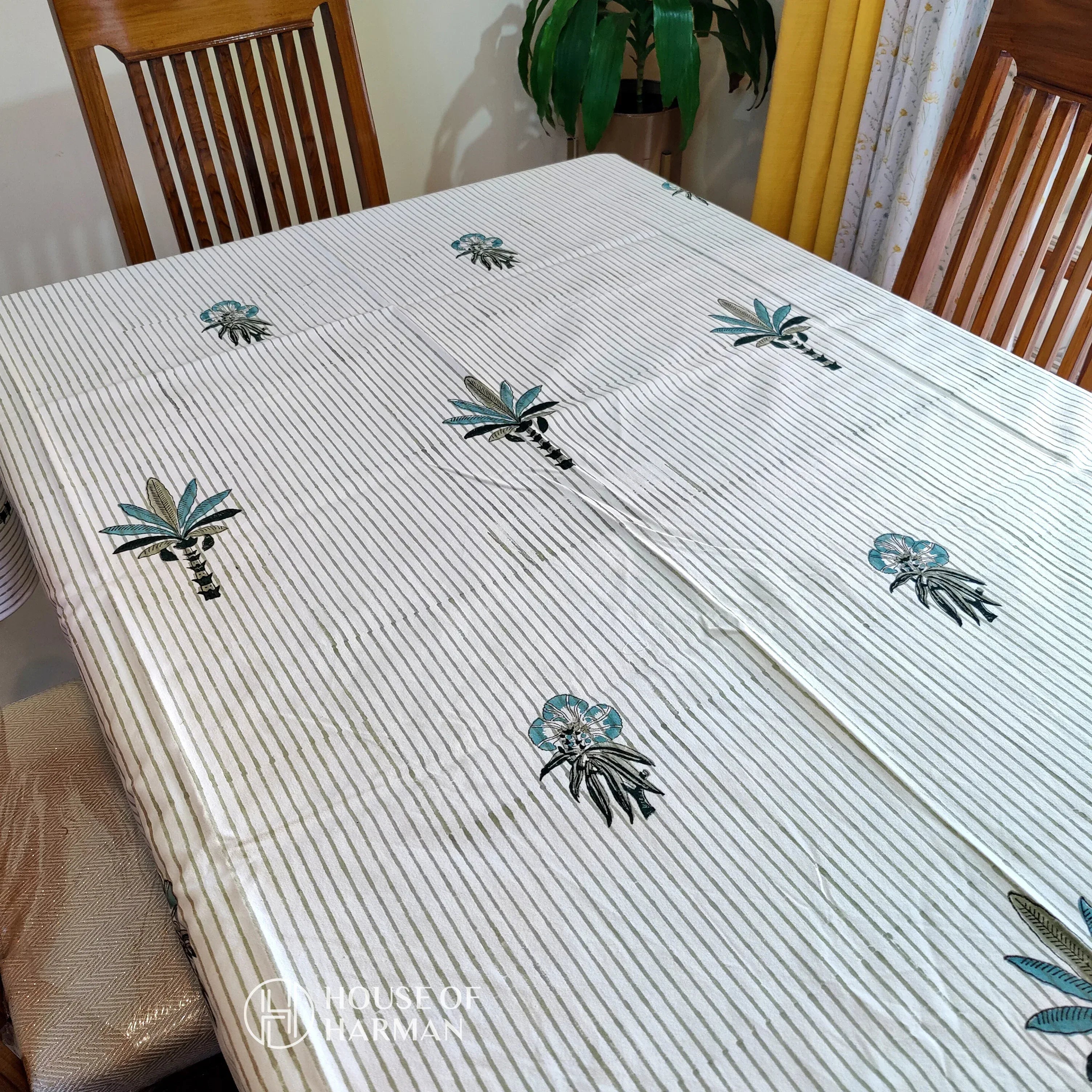 Striped Blossom Fusion Table Cover (With Cotton Napkins) - HOUSE OF HARMAN