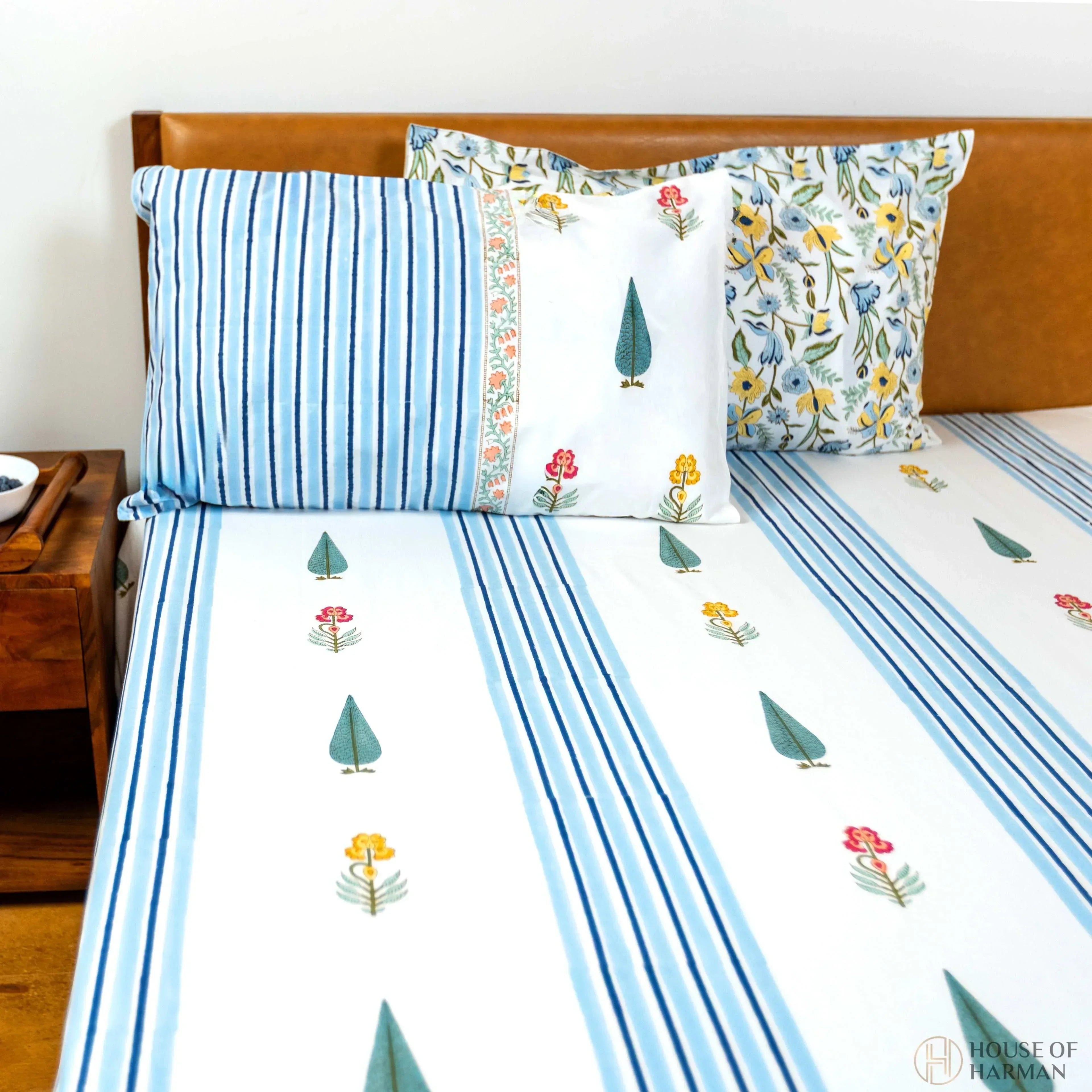 Meadow Bloom Stripes Bedsheet and Dohar - HOUSE OF HARMAN