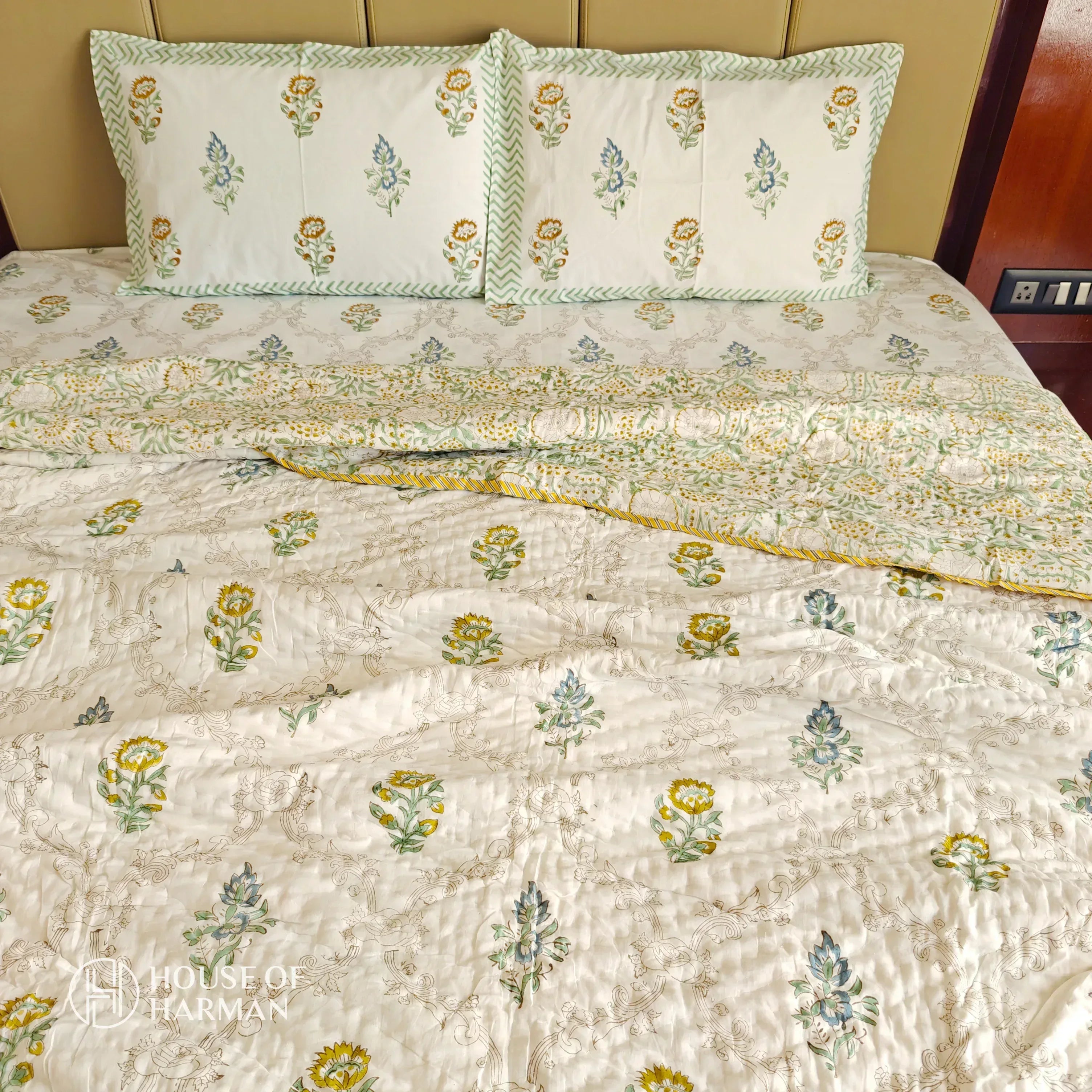 Ethereal Blooms Harmony Bedsheet and Quilt - HOUSE OF HARMAN