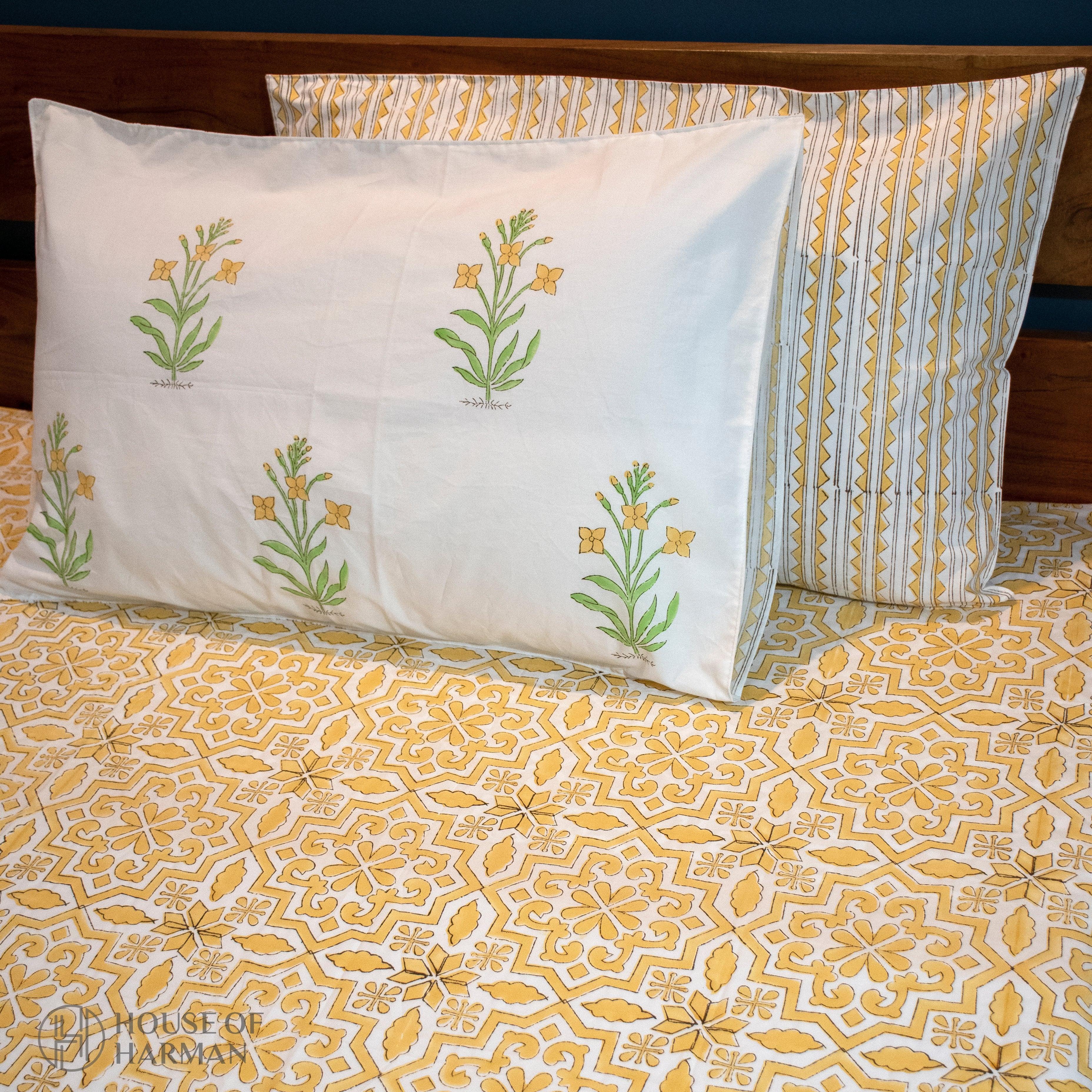 Golden Lattice Dream Bedsheet - HOUSE OF HARMAN
