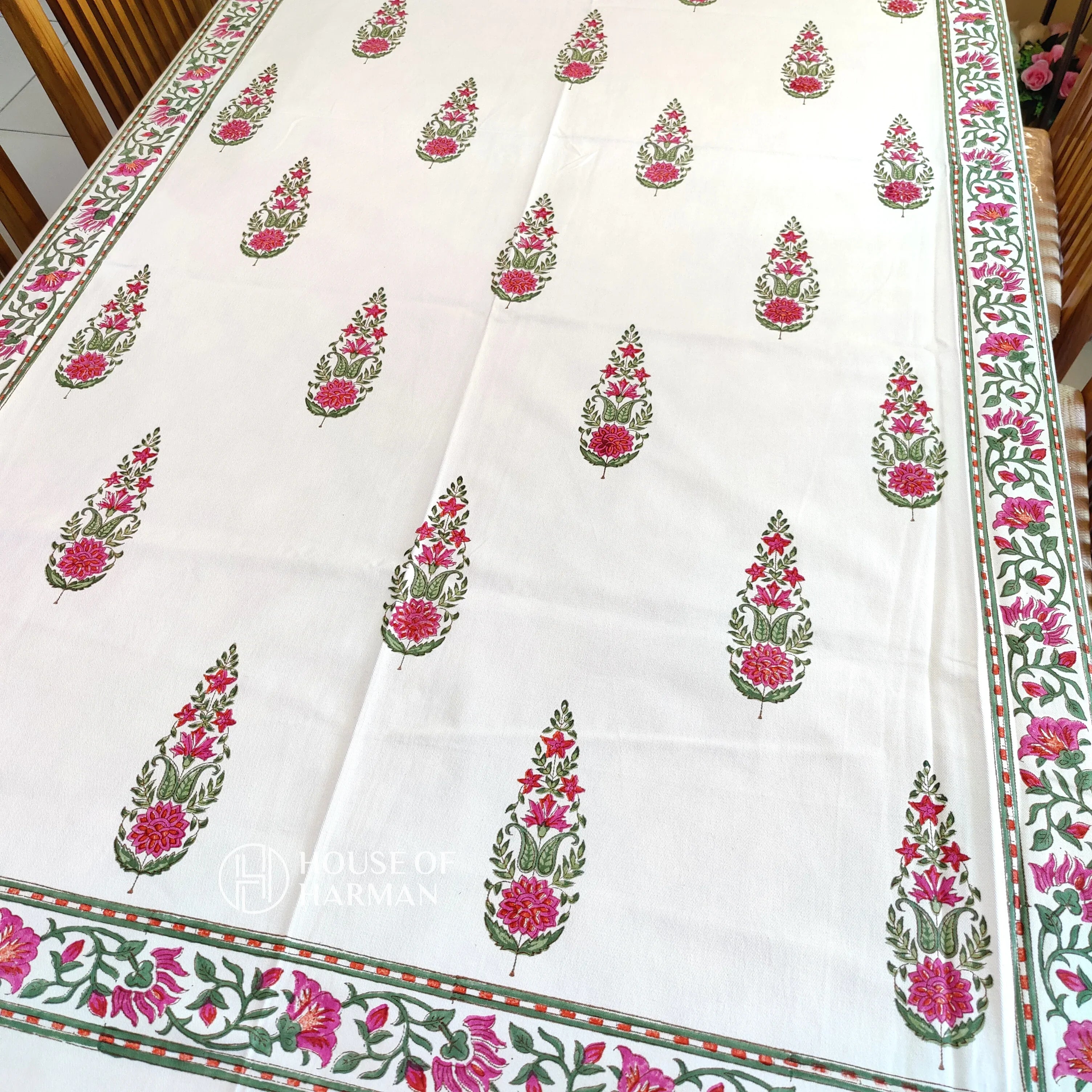 Flowering Meadows Table Cover - HOUSE OF HARMAN