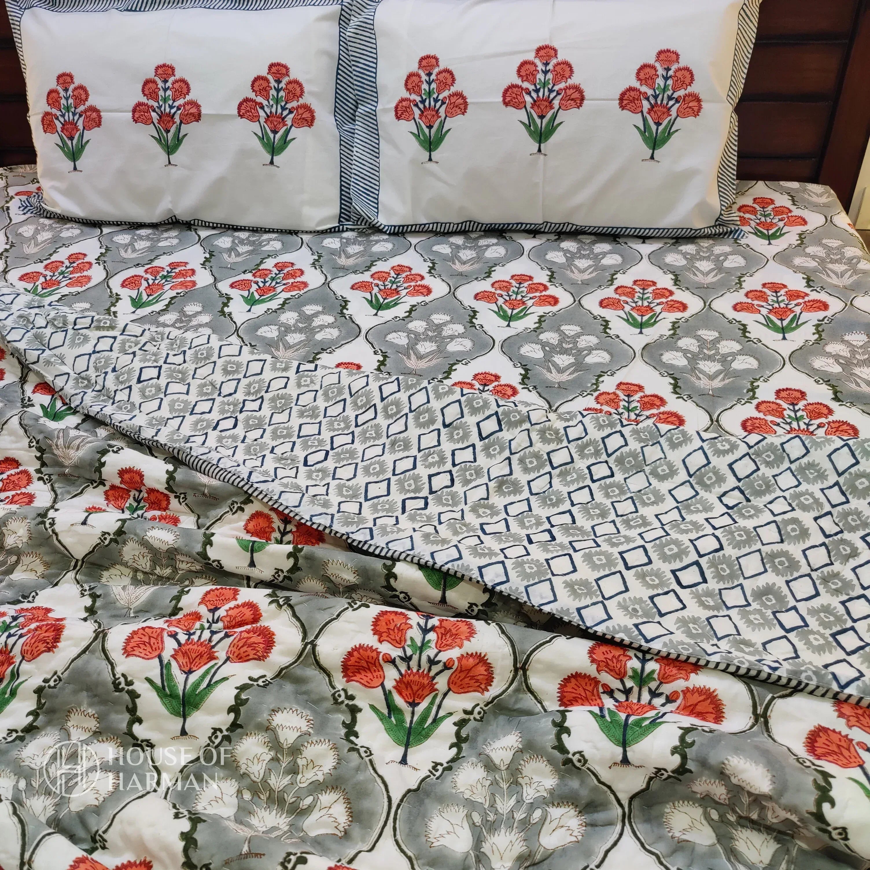 Valley of Flowers Bedsheet and Quilt - HOUSE OF HARMAN