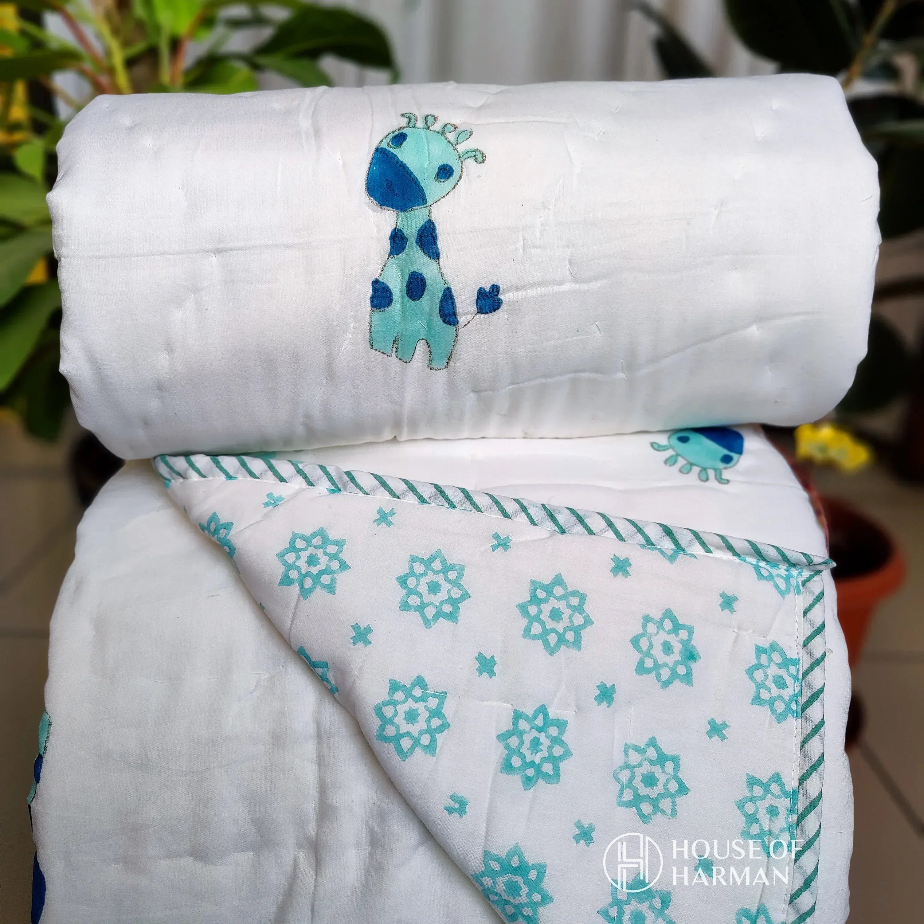 Ocean Breeze Giraffe Baby Quilt - HOUSE OF HARMAN