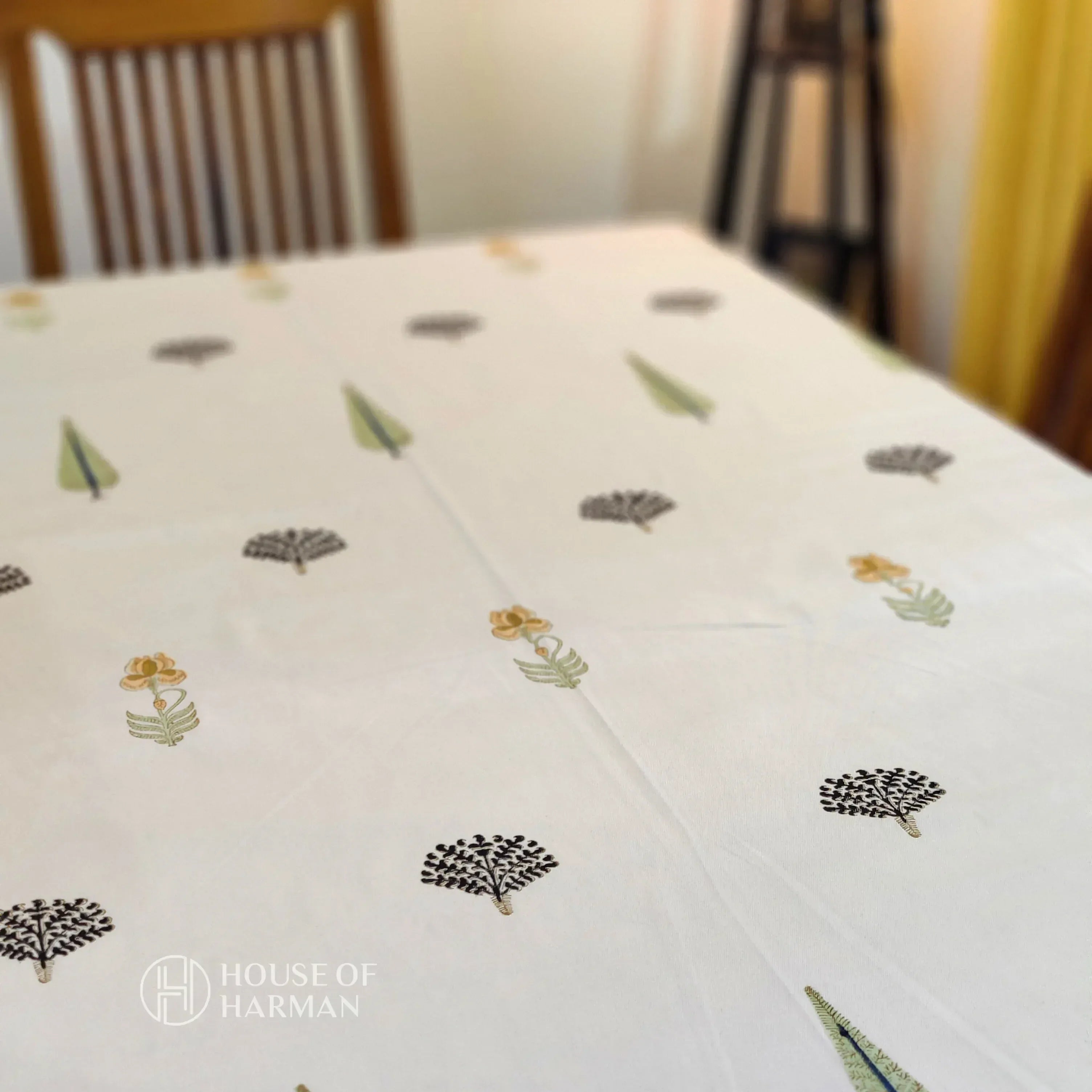 Golden Dunes Table Cover - HOUSE OF HARMAN