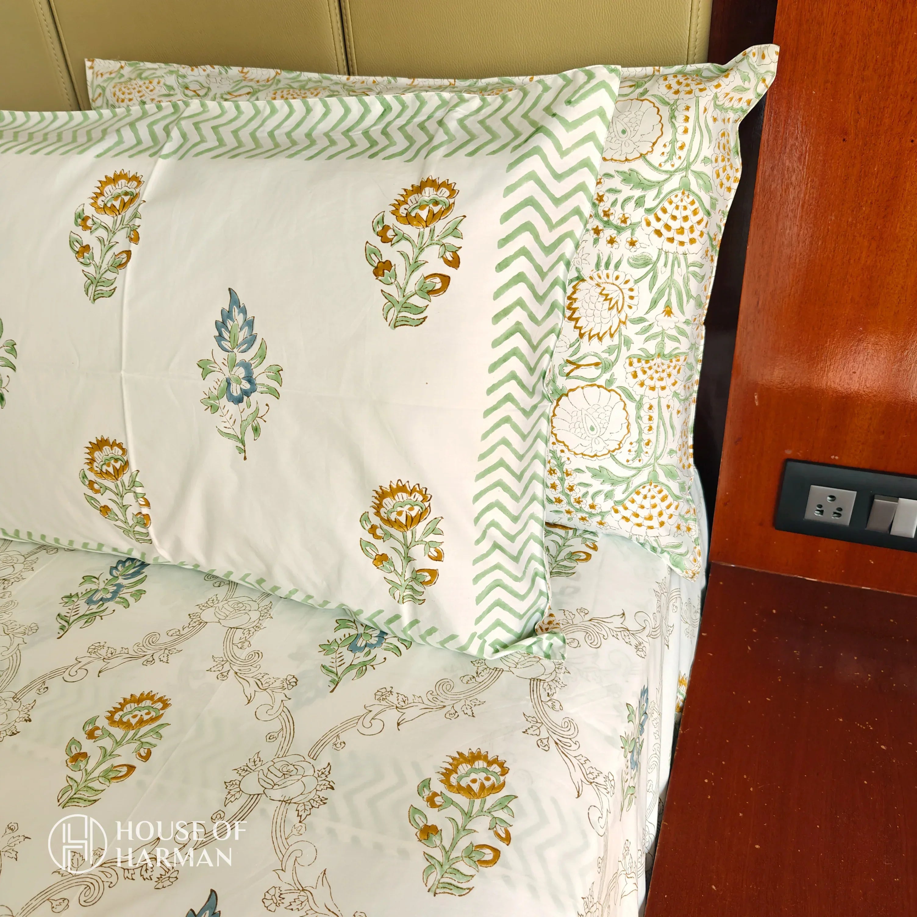 Ethereal Blooms Harmony Bedsheet and Quilt - HOUSE OF HARMAN