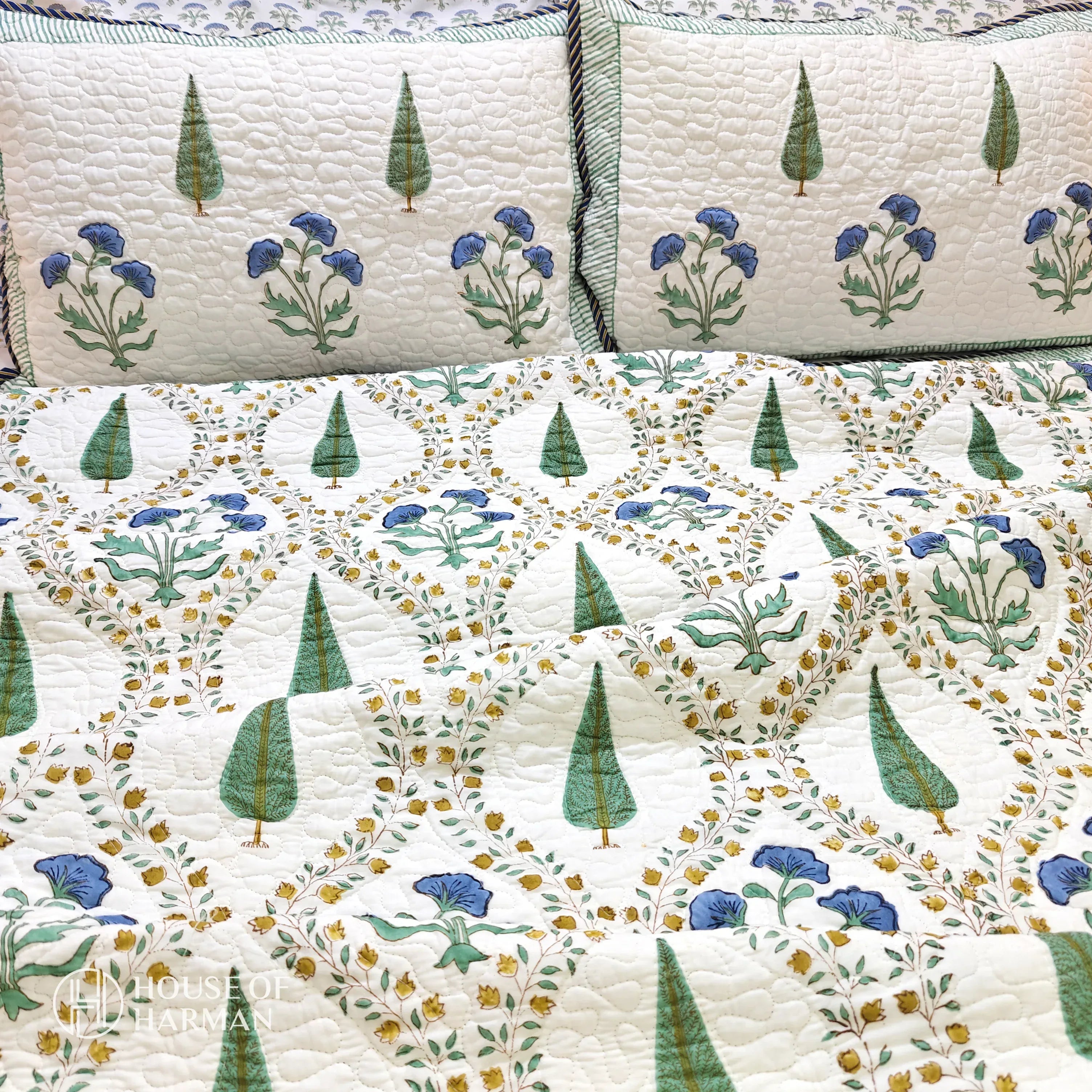 Sapphire Pine Floral Jaal Bedcover - HOUSE OF HARMAN