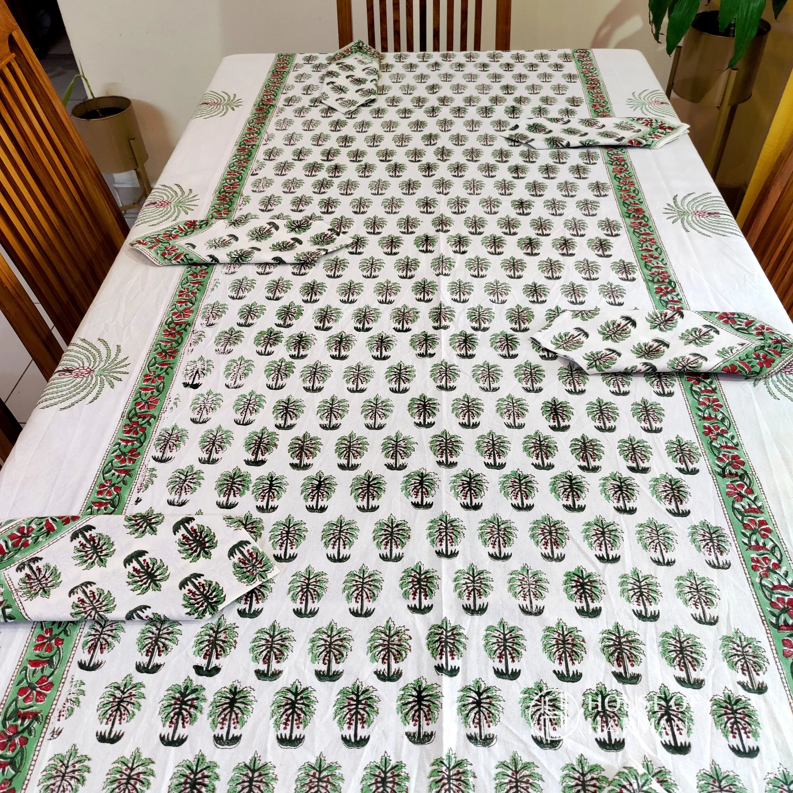 Garden Dreamscape Table Cover (With Cotton Napkins) - HOUSE OF HARMAN