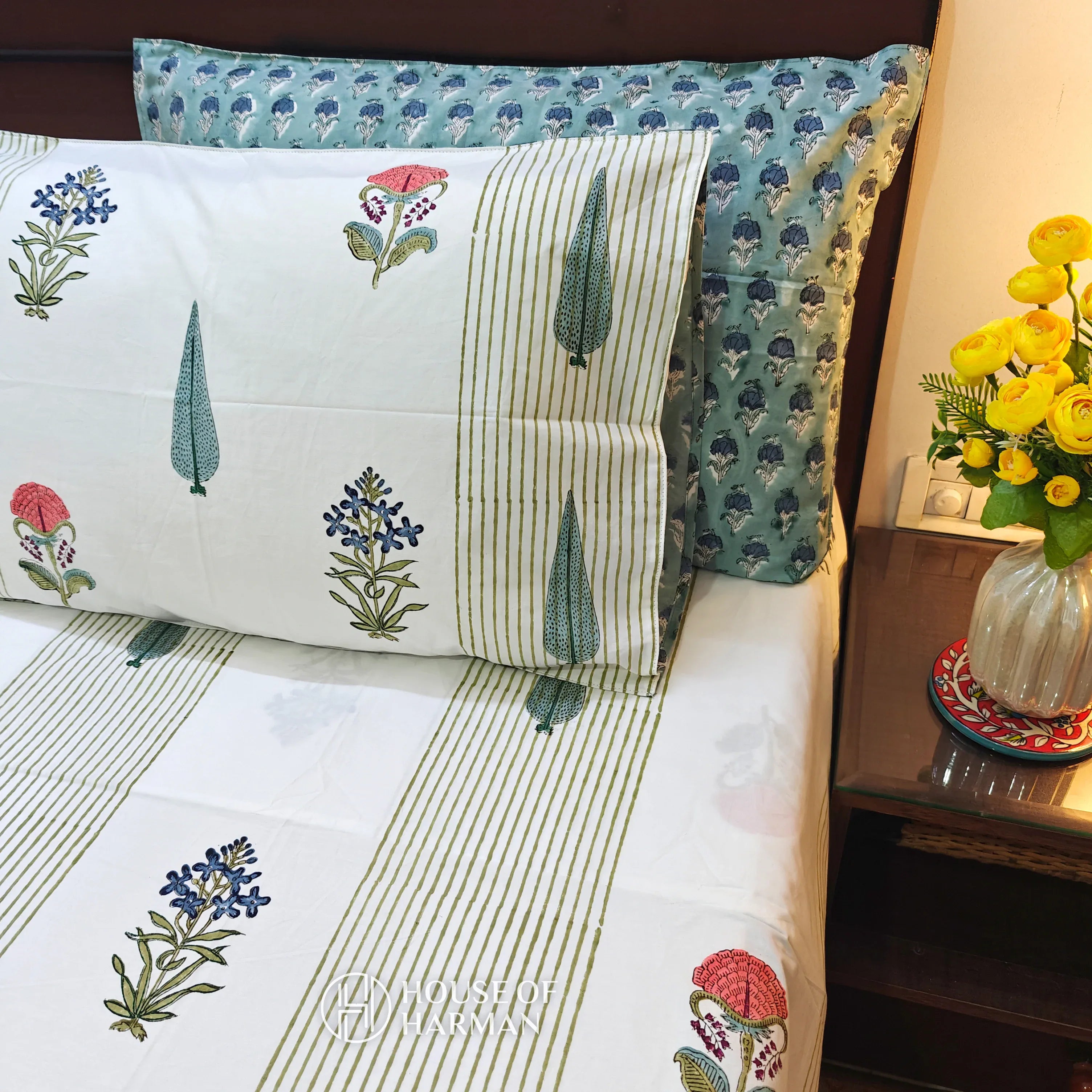 Meadow Breeze Elegance Bedsheet - HOUSE OF HARMAN