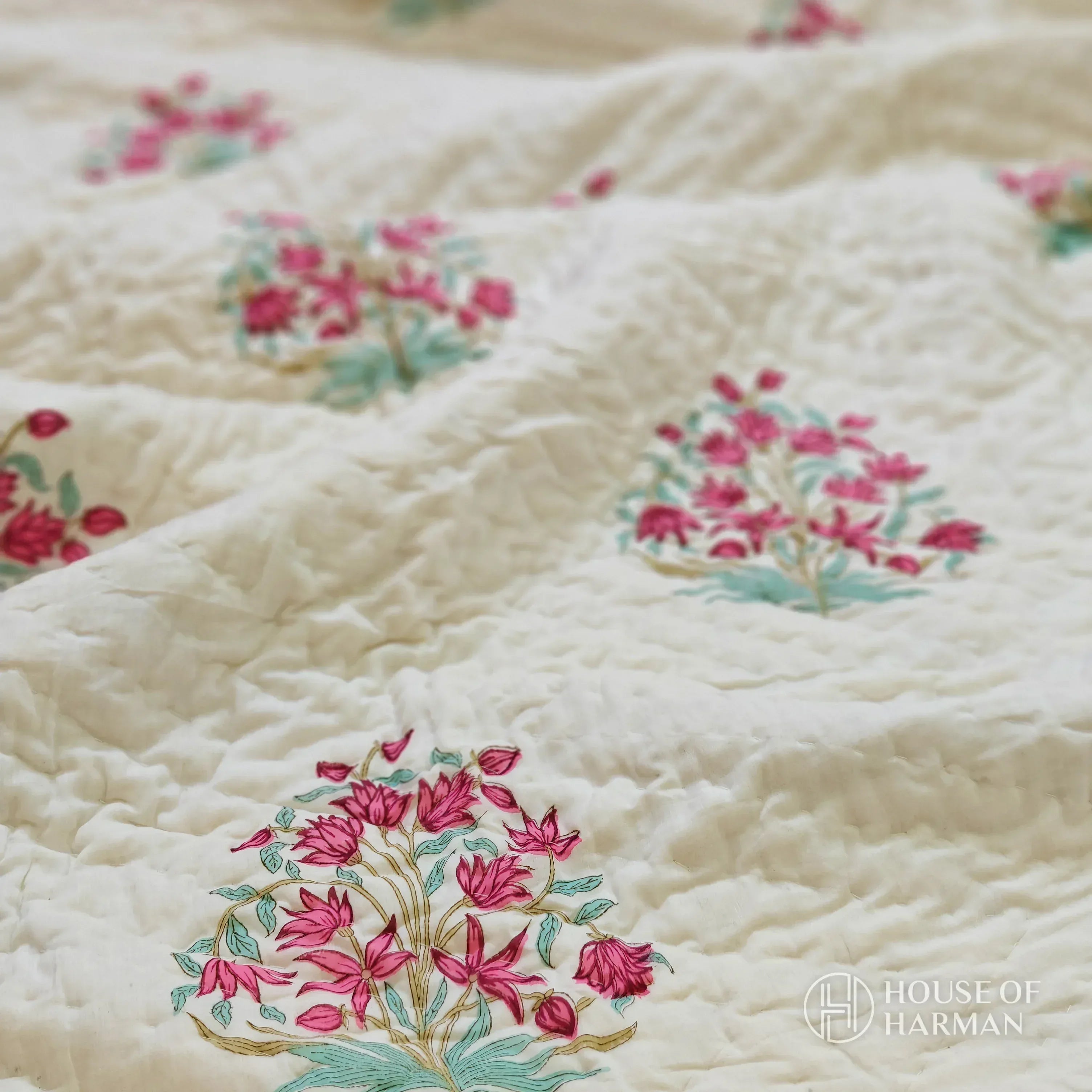 Carnation Garden Bliss Quilt - HOUSE OF HARMAN