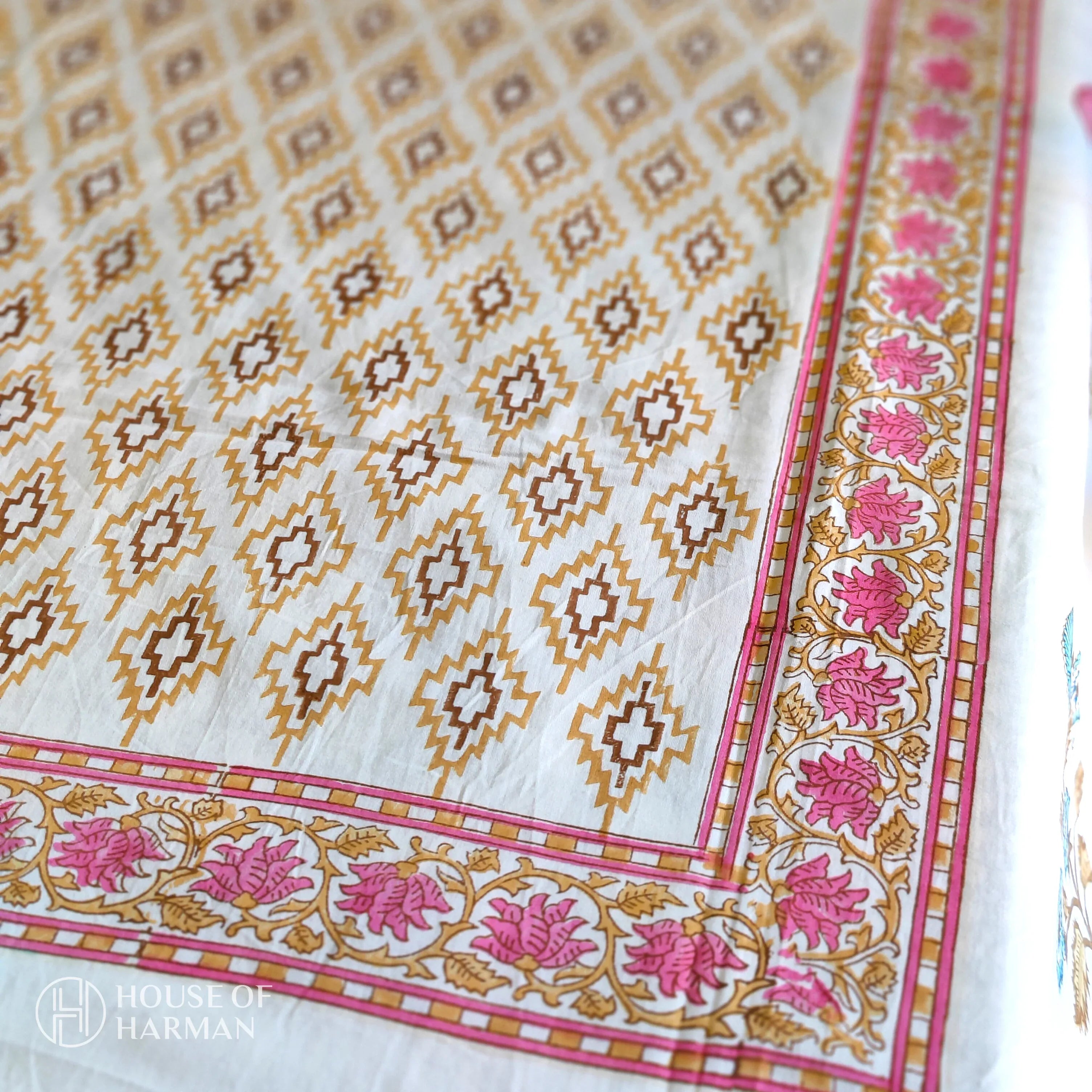 Eternal Garden Table Cover (With Cotton Napkins) - HOUSE OF HARMAN