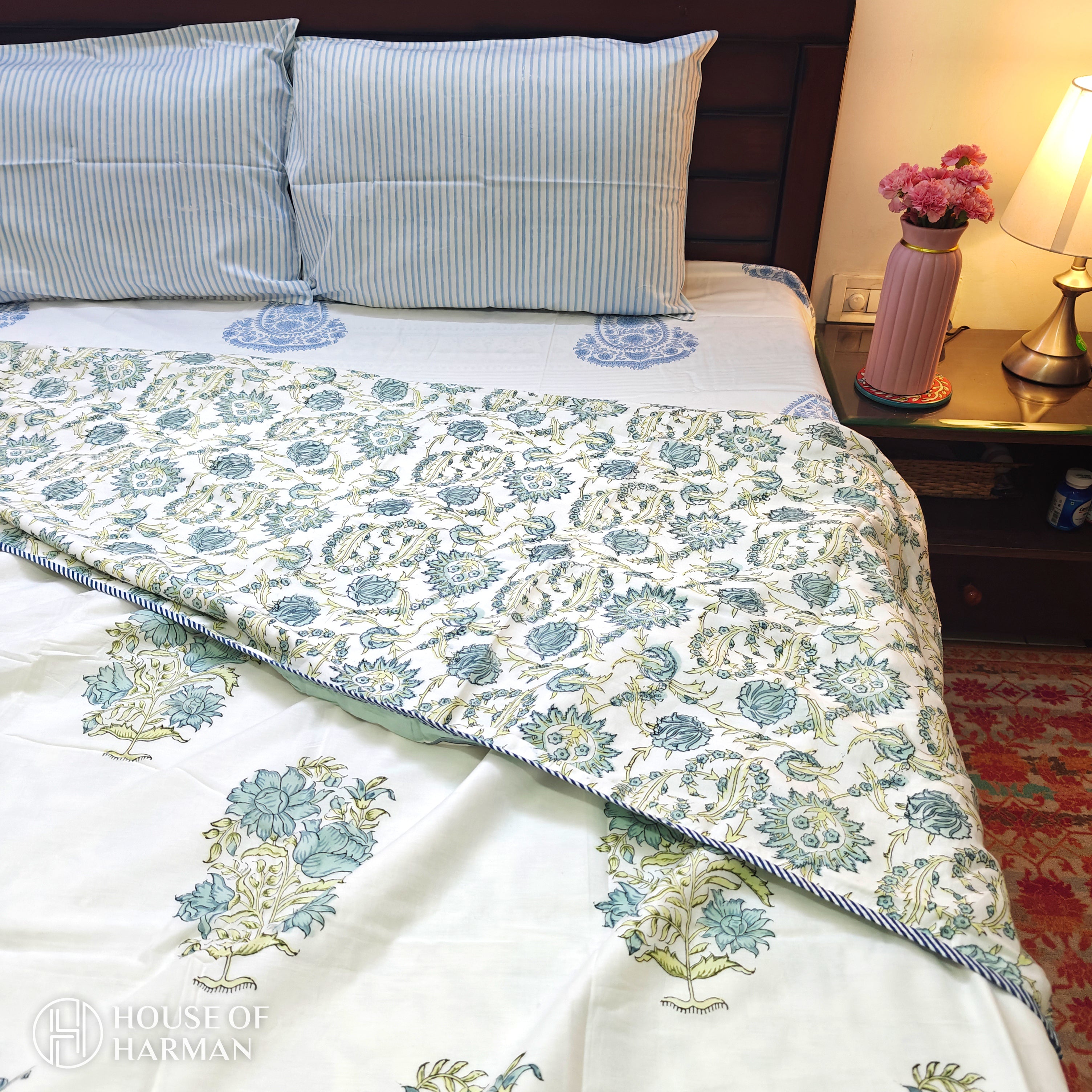 Gilded Grove Charm Dohar