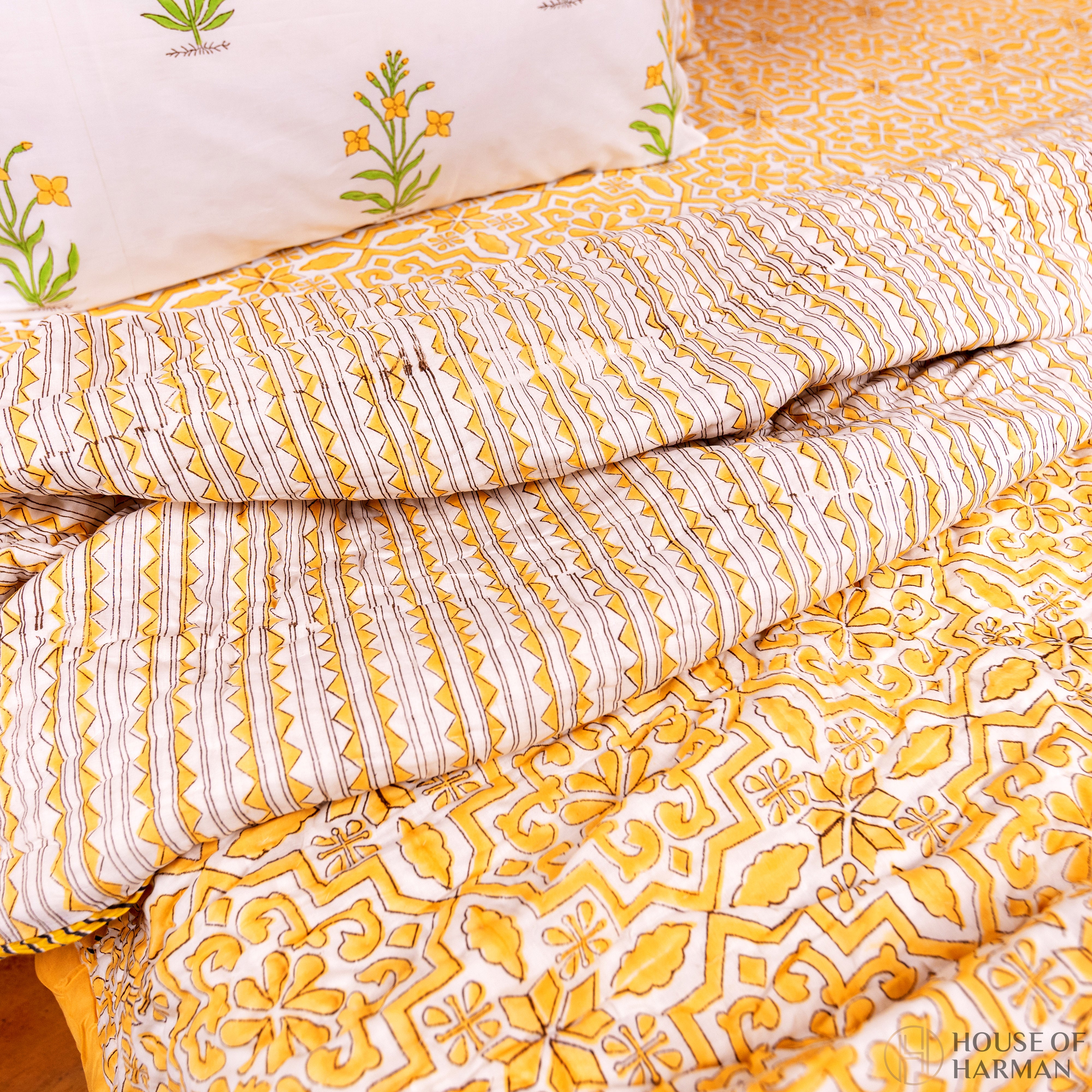 Golden Lattice Dream Quilt