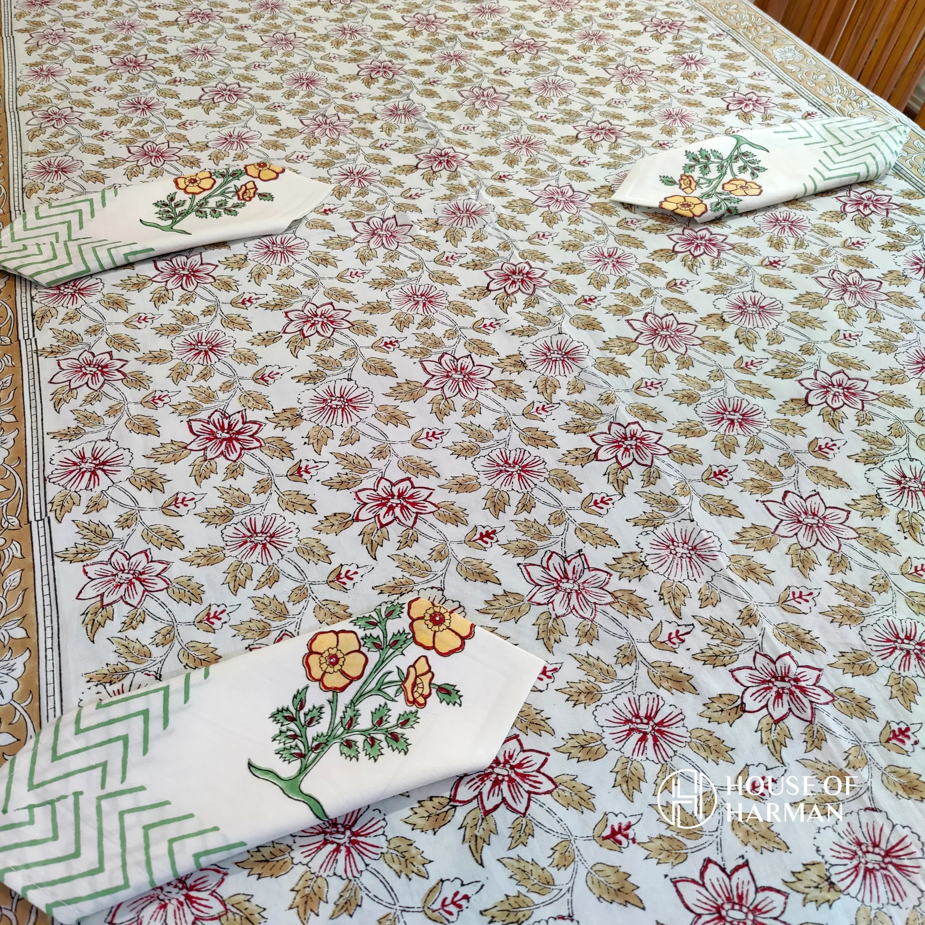 Garden Whispers Table Cover (With Cotton Napkins) - HOUSE OF HARMAN