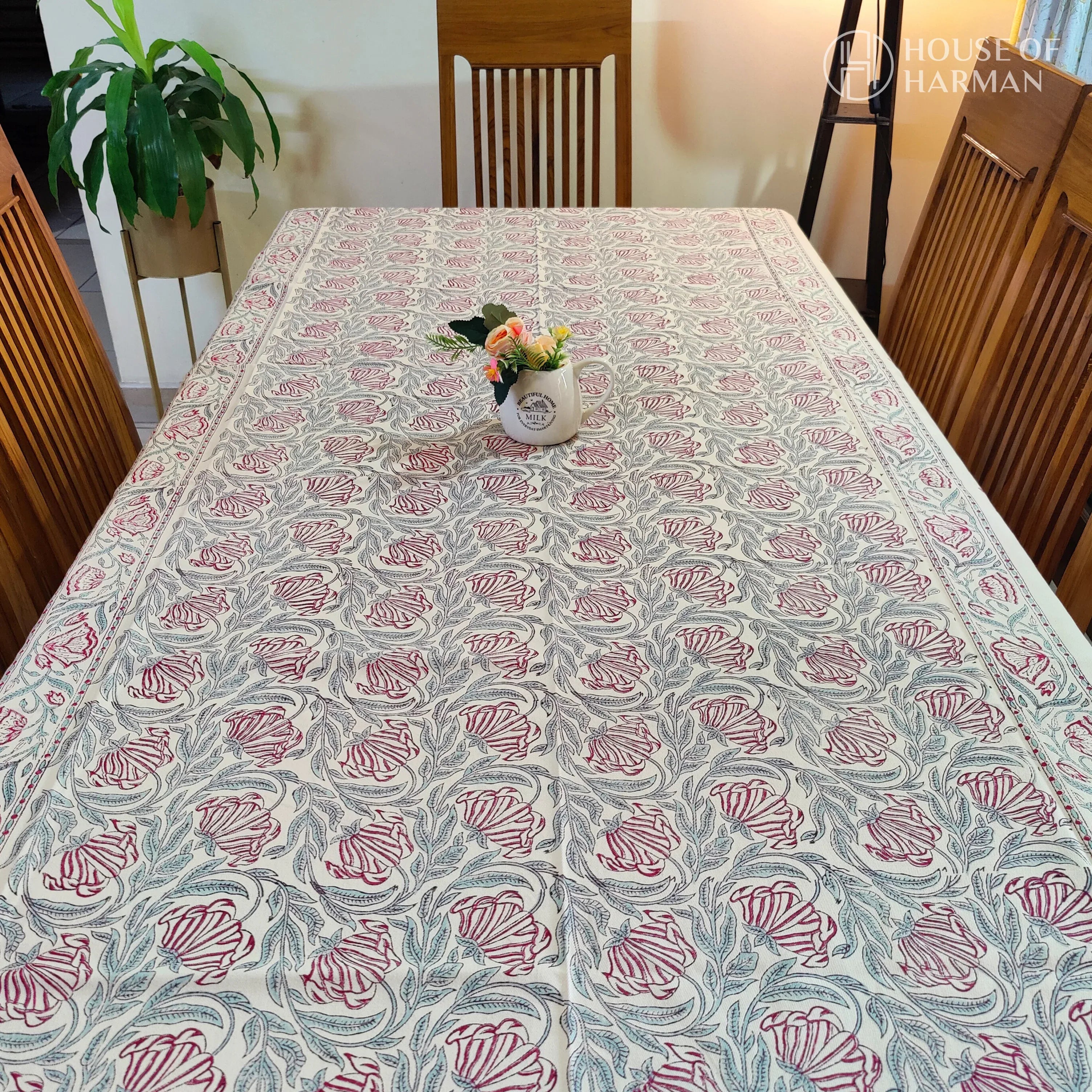 Dainty Floral Delight Table Cover - HOUSE OF HARMAN