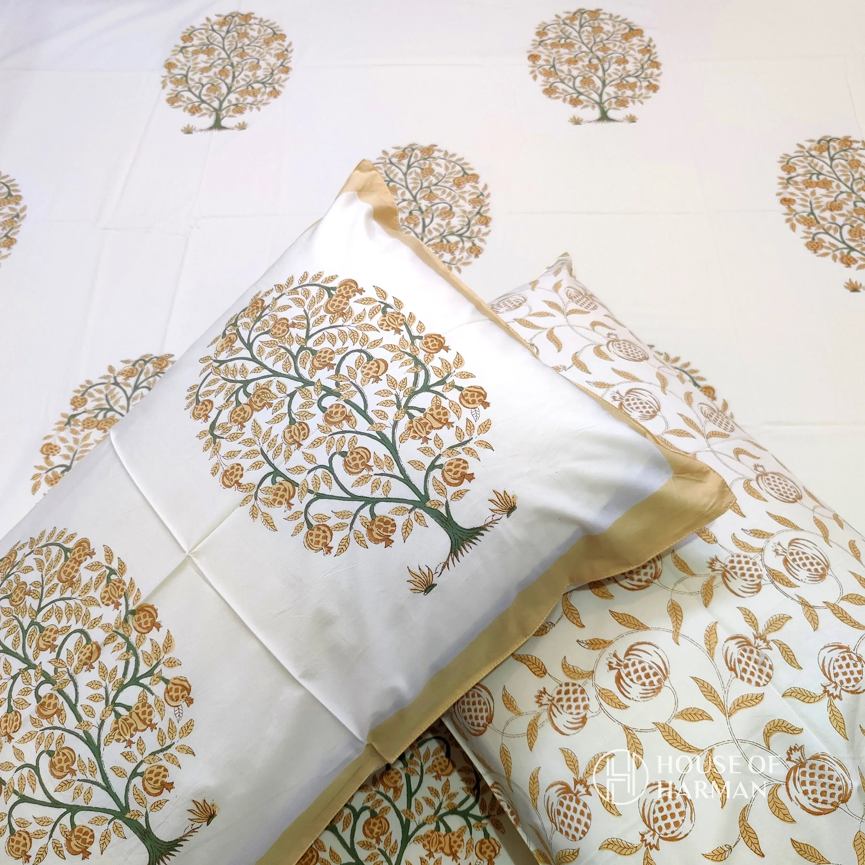 Anar Bagh Delight Bedsheet - HOUSE OF HARMAN
