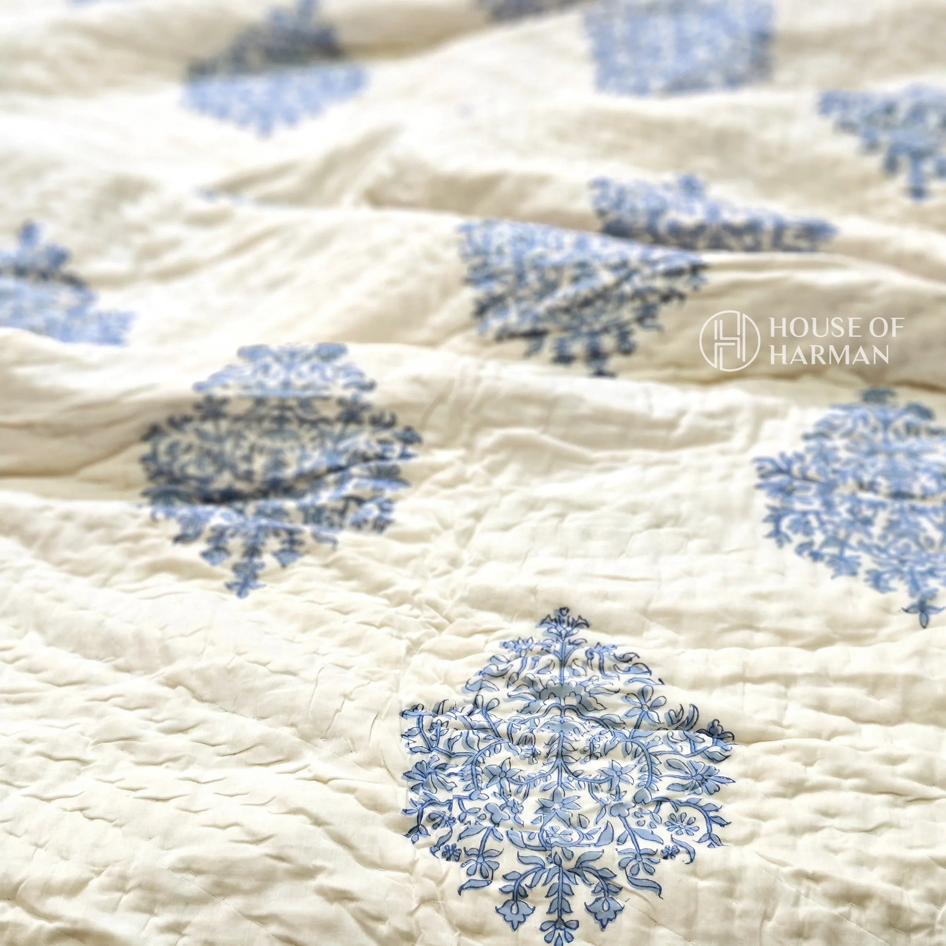 Bluebell Elegance Quilt - HOUSE OF HARMAN