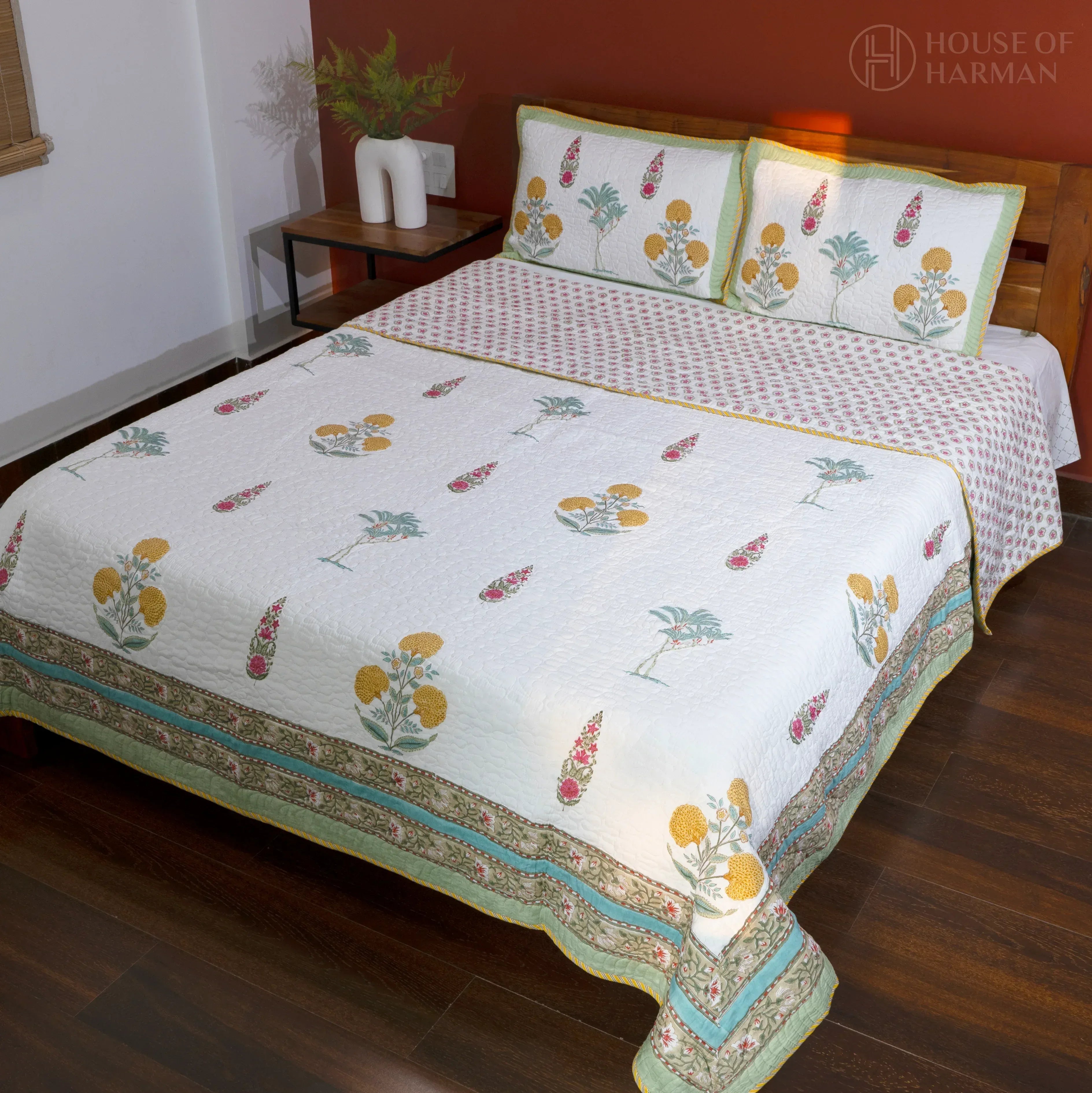 Meadow Blooms Bedcover - HOUSE OF HARMAN