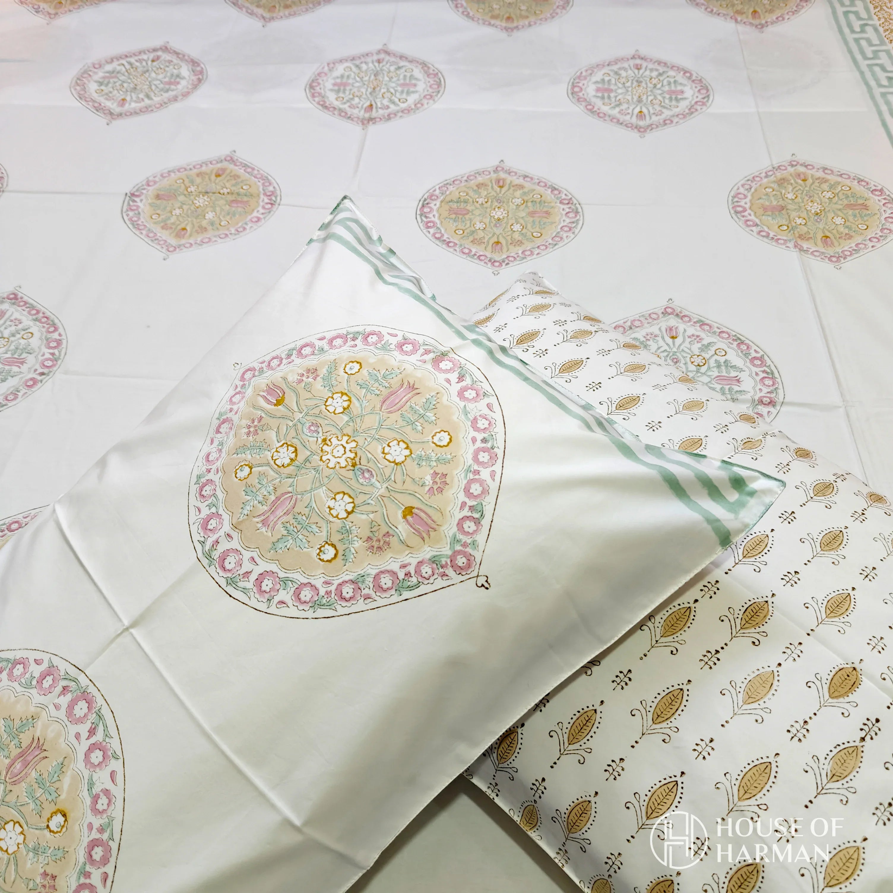 Floral Tangle Bedsheet - HOUSE OF HARMAN
