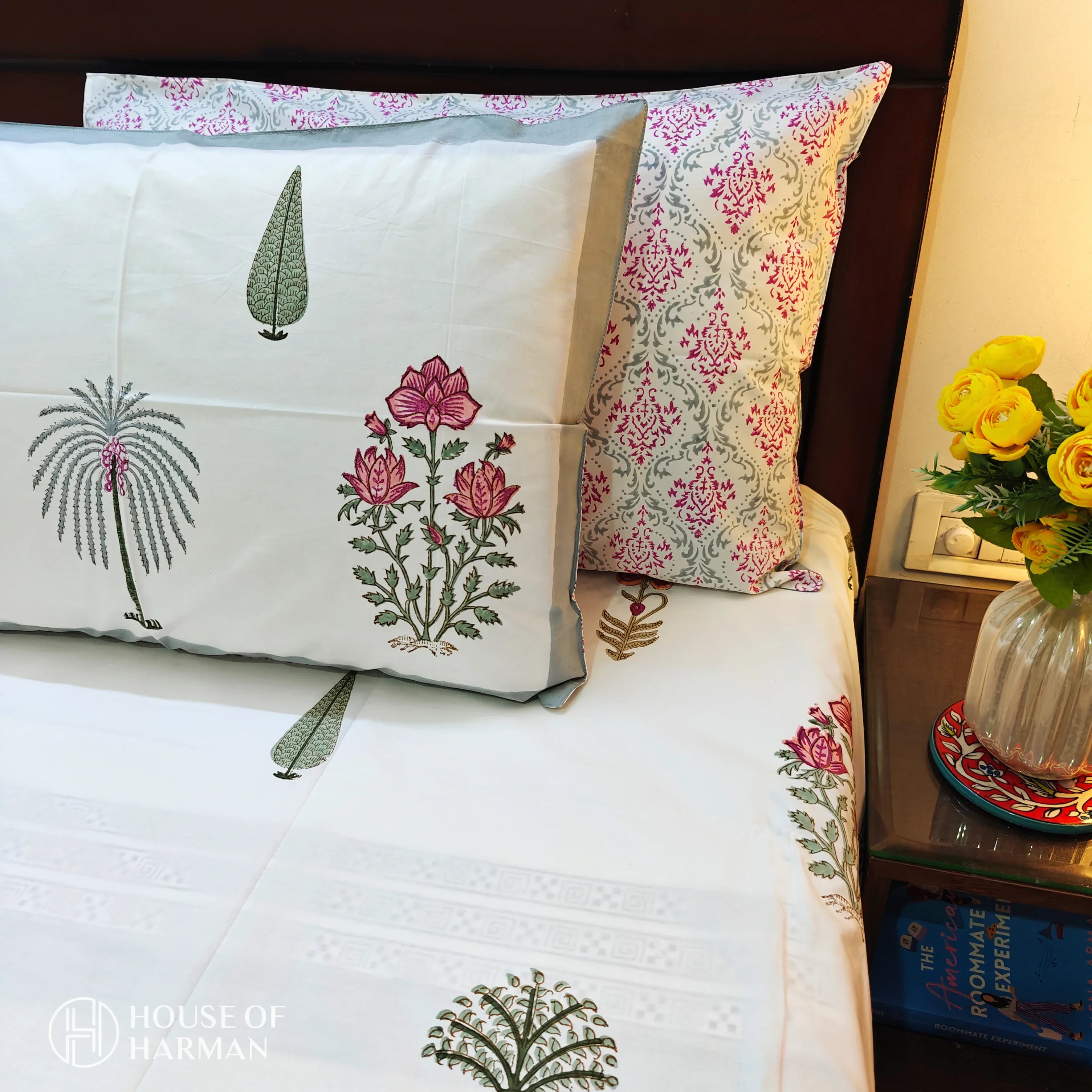 Vintage Floral Bloom Bedsheet - HOUSE OF HARMAN