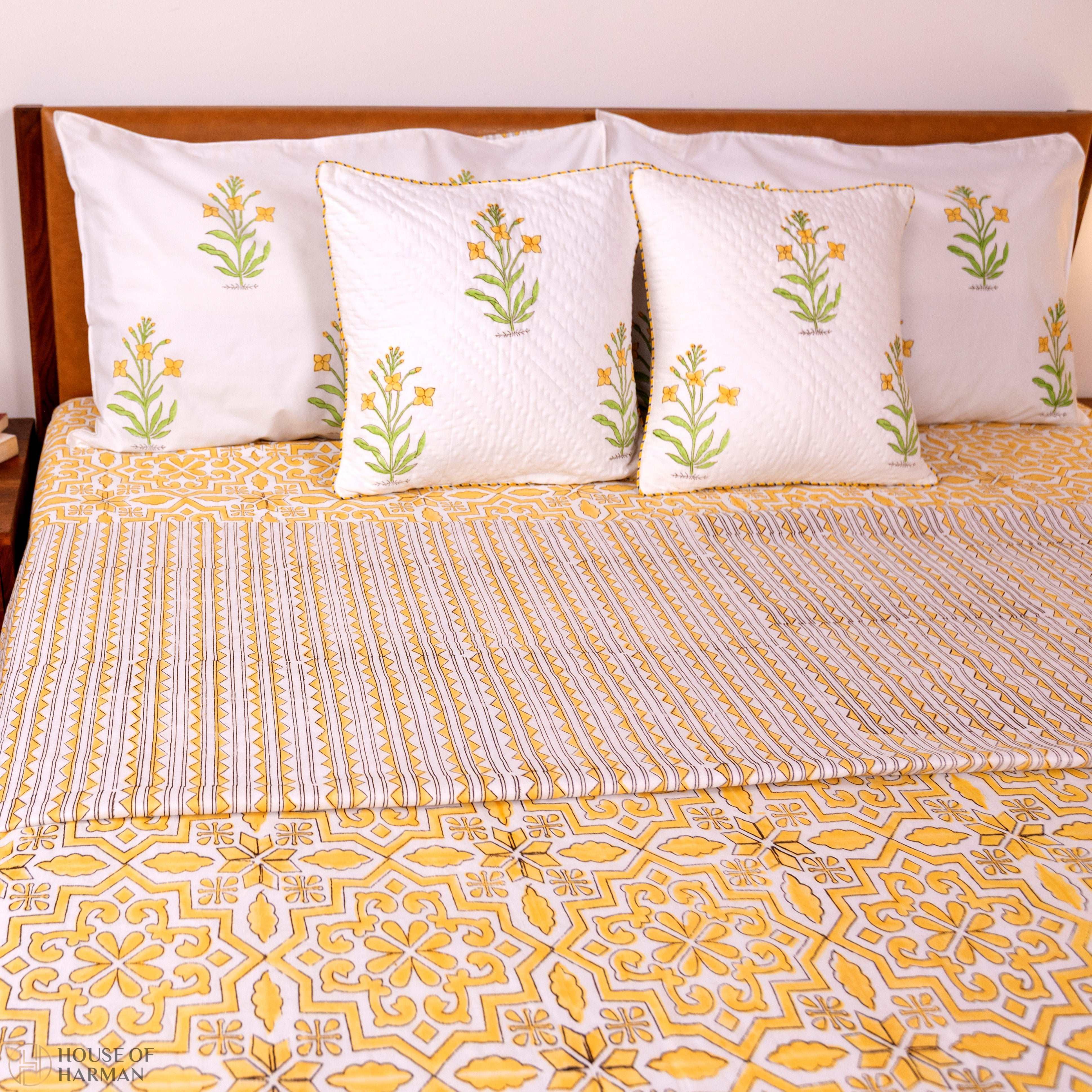 Golden Lattice Dream Bedsheet and Dohar - HOUSE OF HARMAN