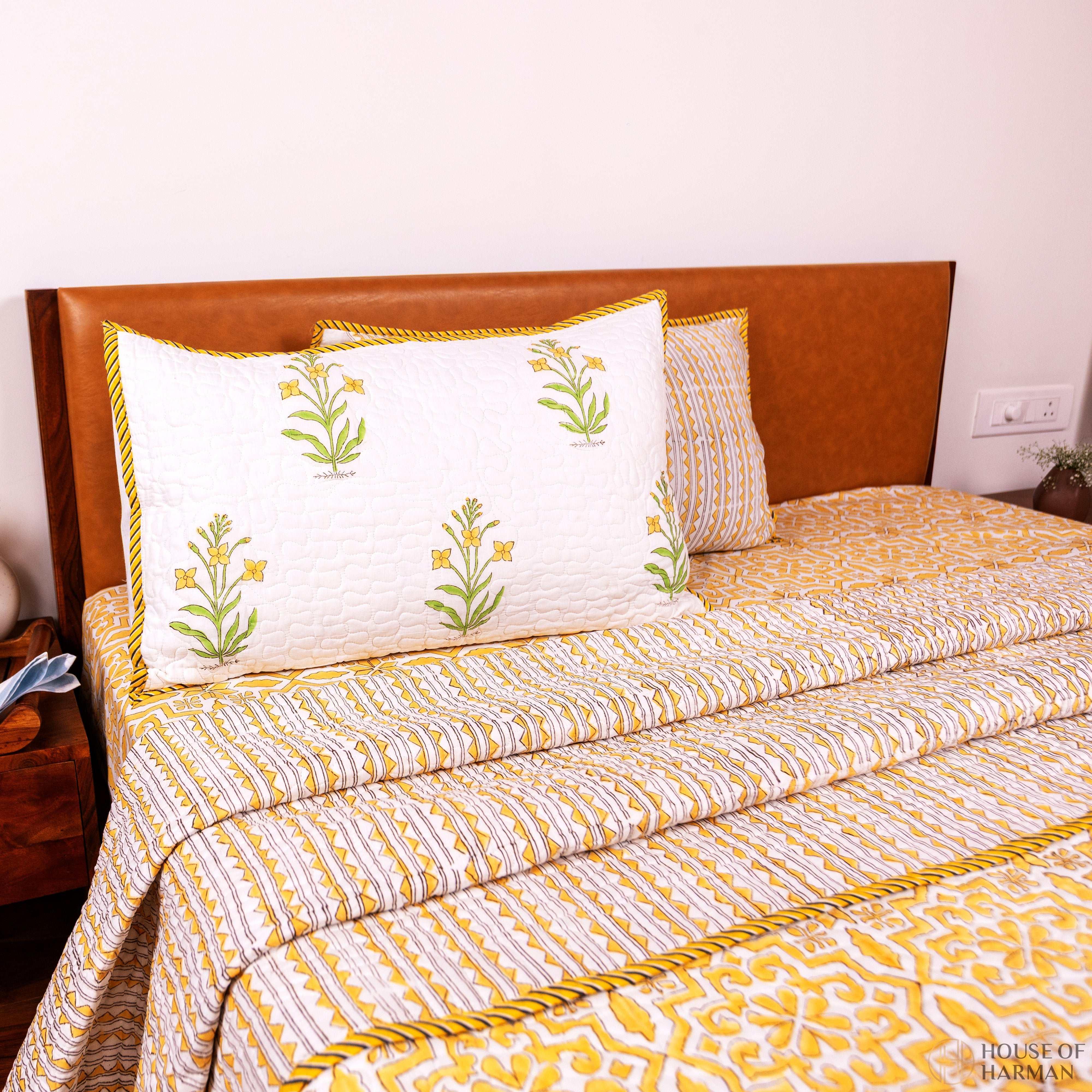 Golden Lattice Dream Bedcover - HOUSE OF HARMAN