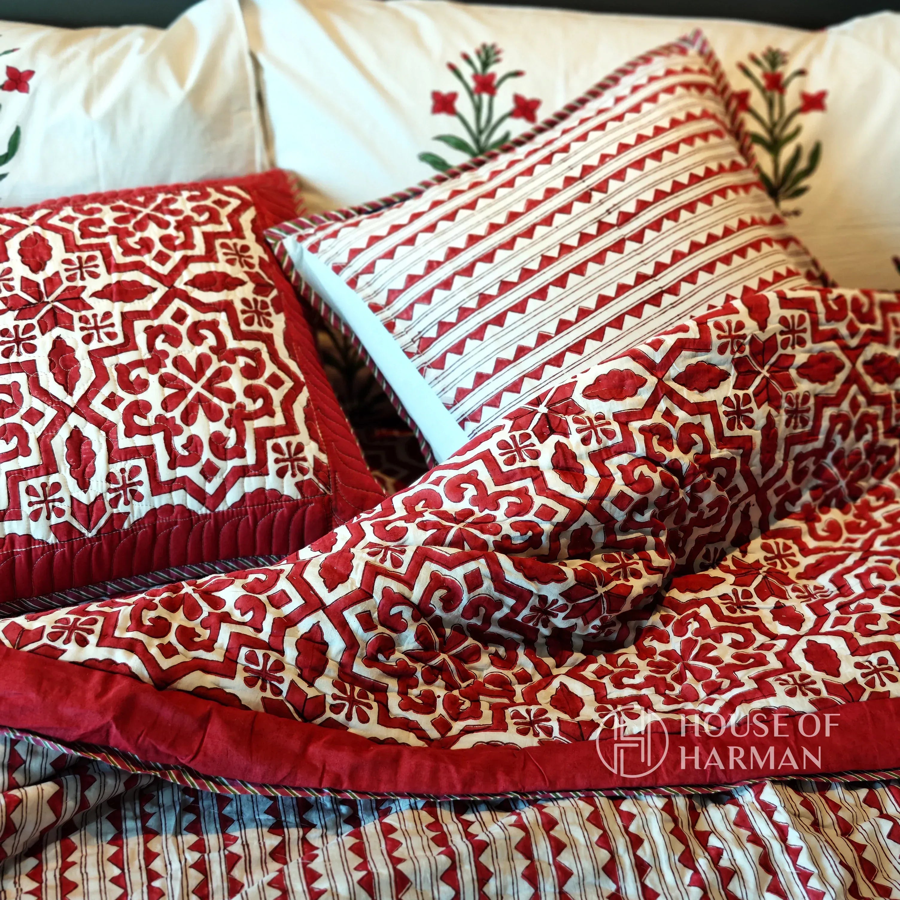 Crimson Lattice Dream Bedsheet and Quilt - HOUSE OF HARMAN