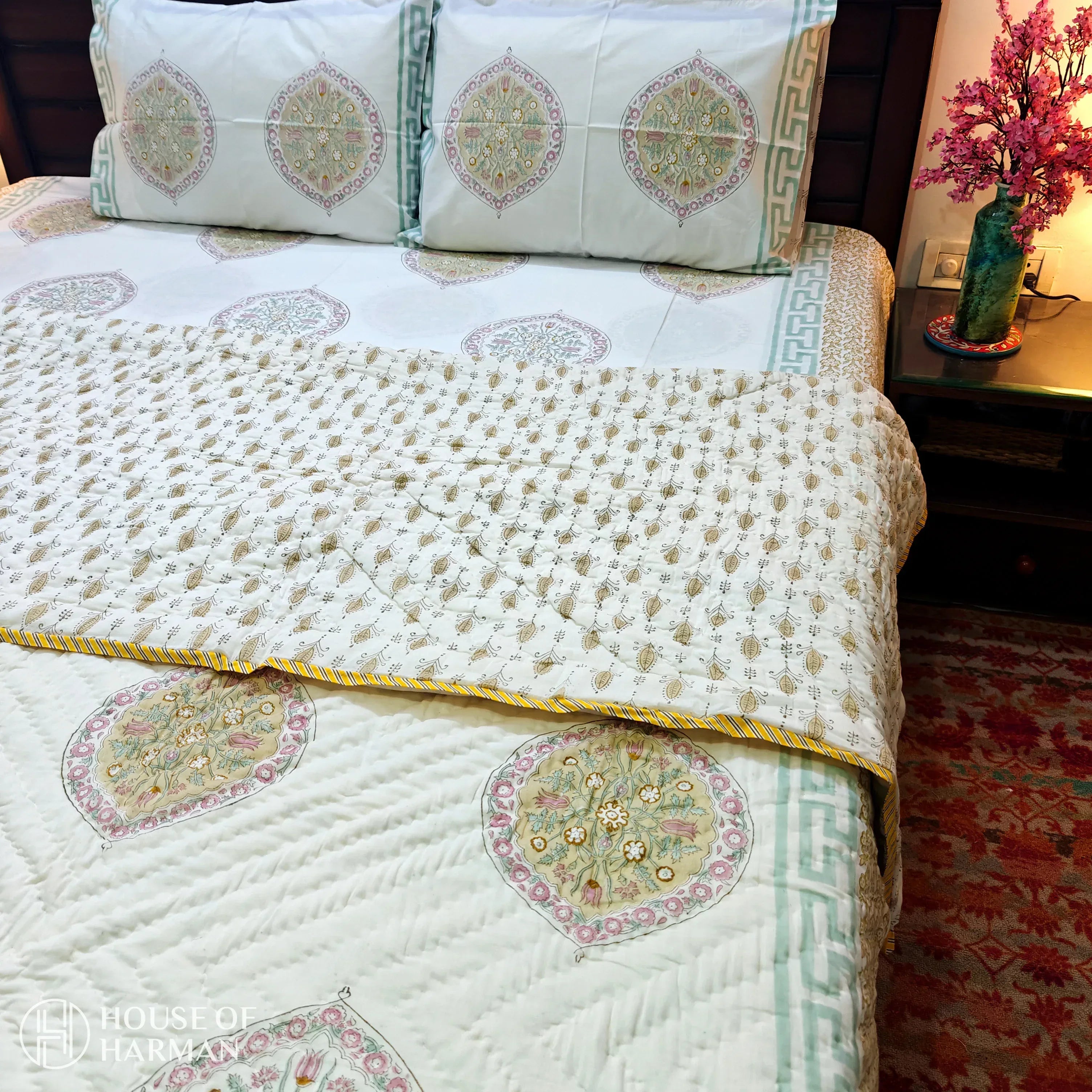 Floral Tangle Quilt - HOUSE OF HARMAN