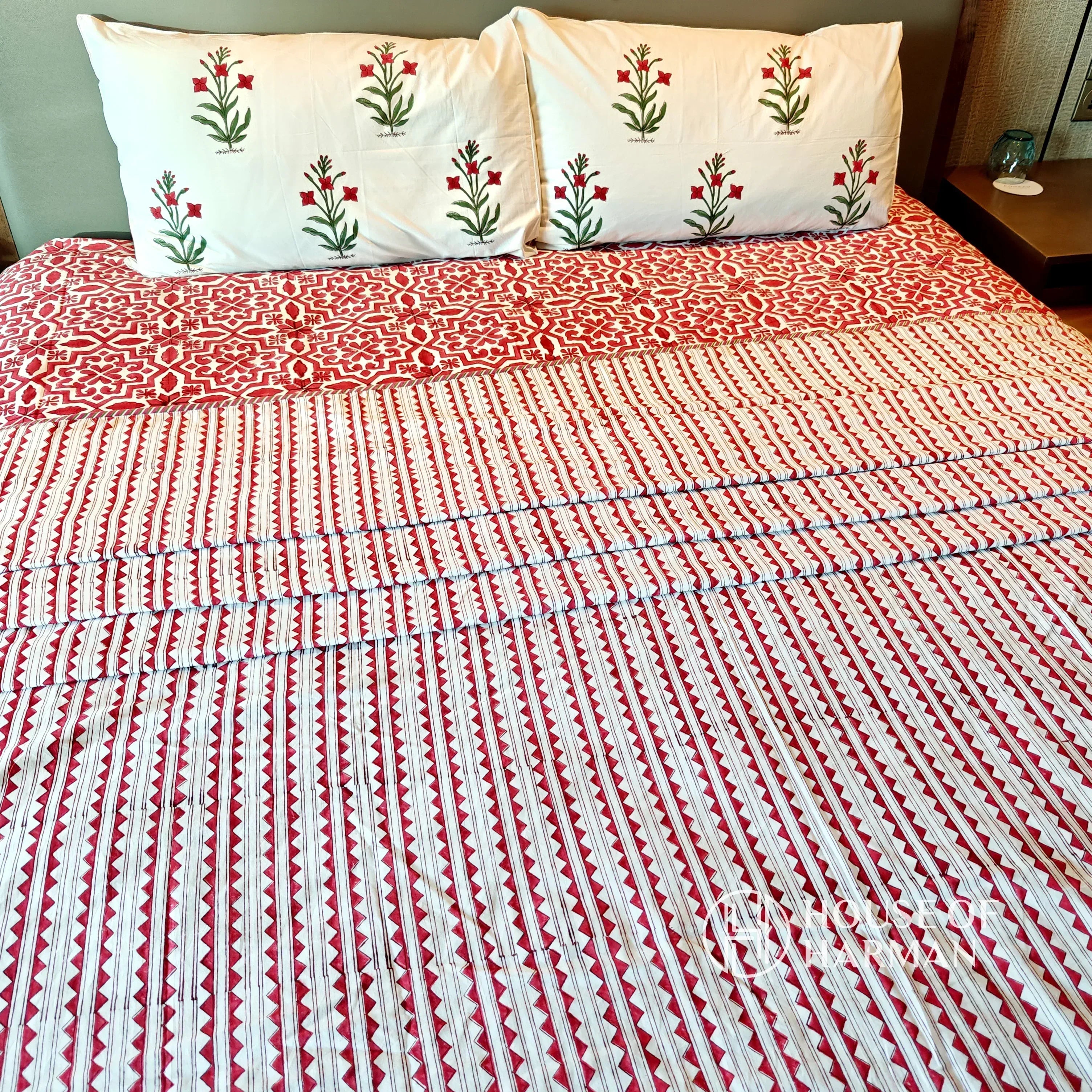 Crimson Lattice Dream Bedsheet and Dohar - HOUSE OF HARMAN